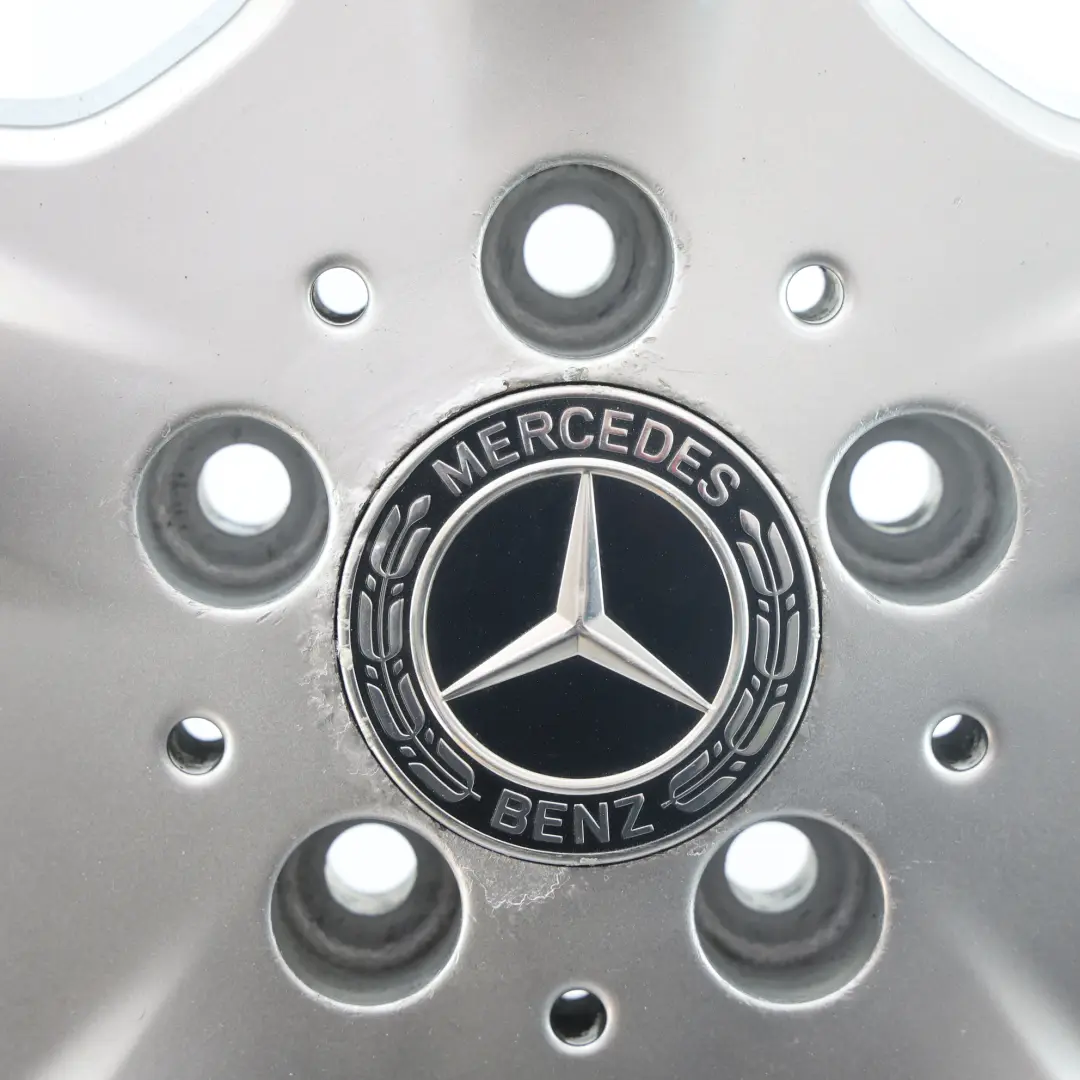 Felga Aluminiowa Srebrna 5-Ramienna 19" 8J ET:60 do Mercedes W164 o numerze A1644011202 Mercedes W164 Felga Aluminiowa Srebrna 5-Ramienna 19" 8J ET:60 - SKU A1644011202-4 - Numer Części A1644011202