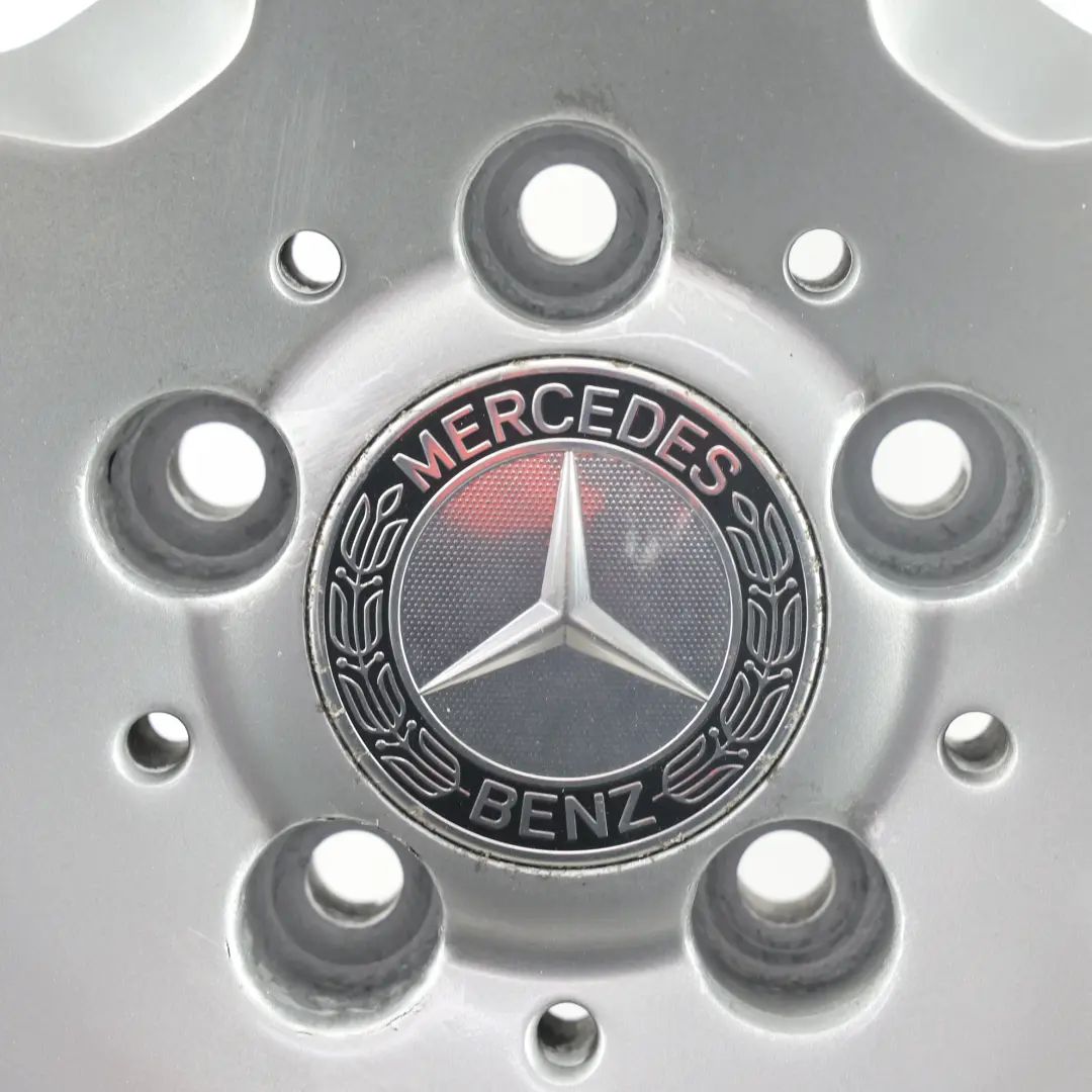 Llanta de aleación plateada 19" ET:59 8.5J para Mercedes ML W166 AMG con número de pieza A1664011902 Mercedes ML W166 AMG Llanta de aleación plateada 19" ET:59 8.5J - SKU A1664011902-2 - Número de pieza A1664011902