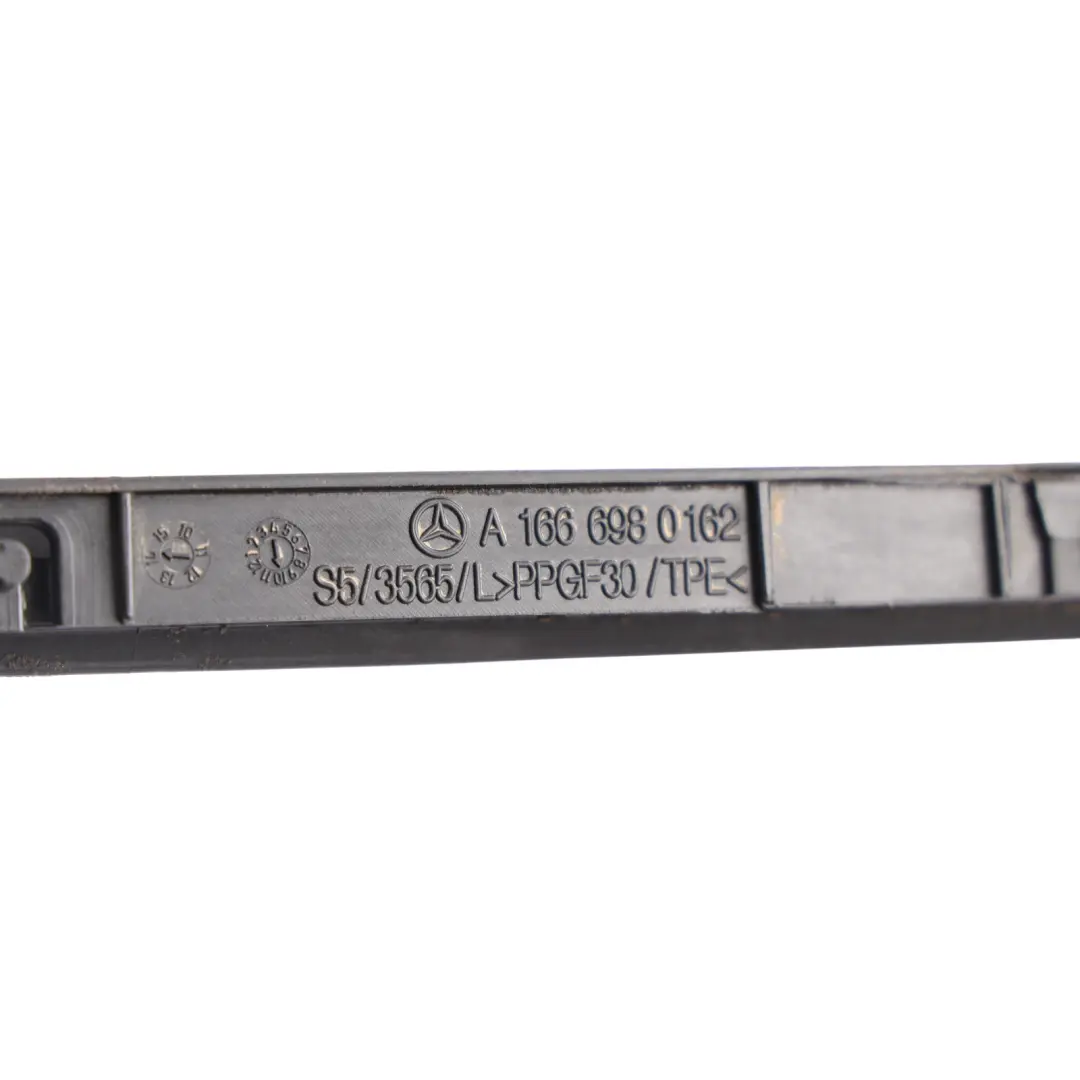 Mercedes ML W166 Modanatura Inferiore Anteriore Sinistra Nera - SKU A1666980162 - Numero di parte A1666980162