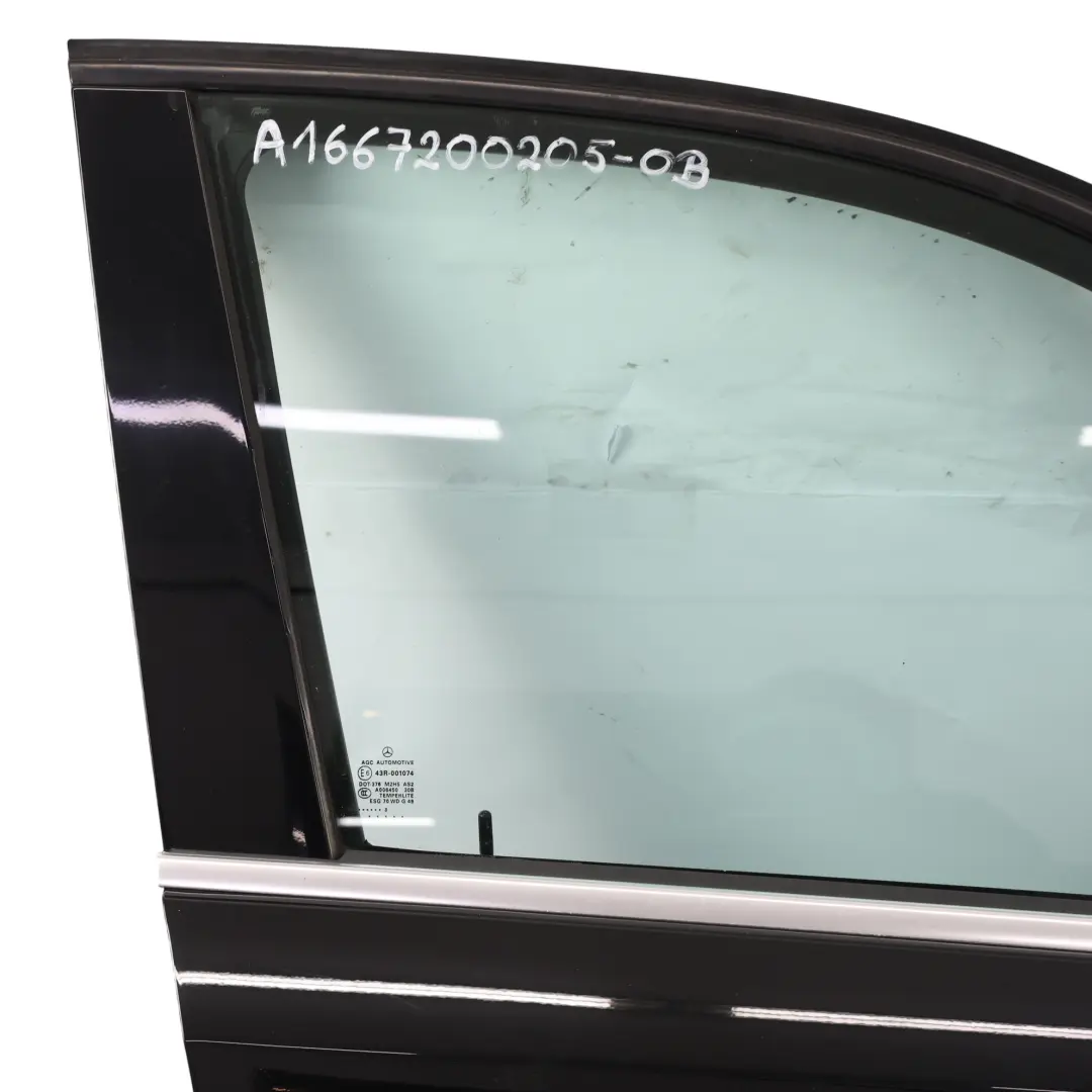 Porta Anteriore Destra Nero Obsidian Metallizzato per Mercedes ML W166 con numero di parte A1667200205 Mercedes ML W166 Porta Anteriore Destra Nero Obsidian Metallizzato - SKU A1667200205-OB - Numero di parte A1667200205