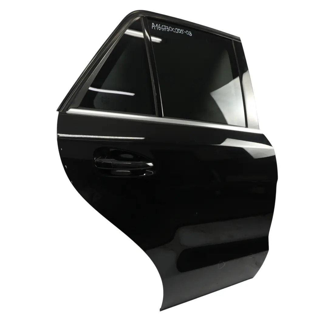 Mercedes ML W166 Porte Arrière Droite Obsidian Black Metallic 197 - SKU A1667300205-OB - Numéro de pièce A1667300205