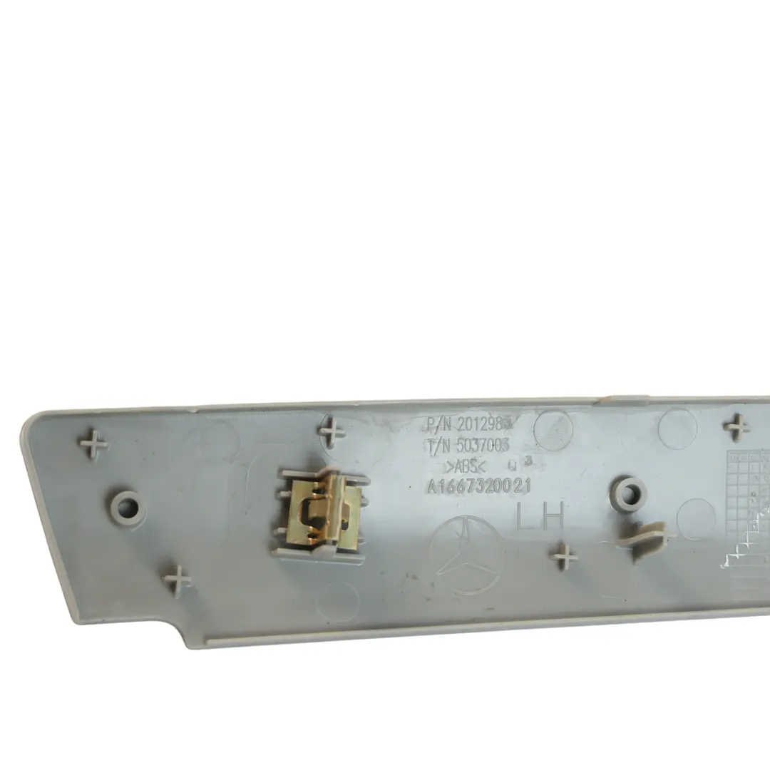 Mercedes ML W166 Bande Garniture Porte Arrière Gauche Beige - SKU A1667320021-1 - Numéro de pièce A1667320021