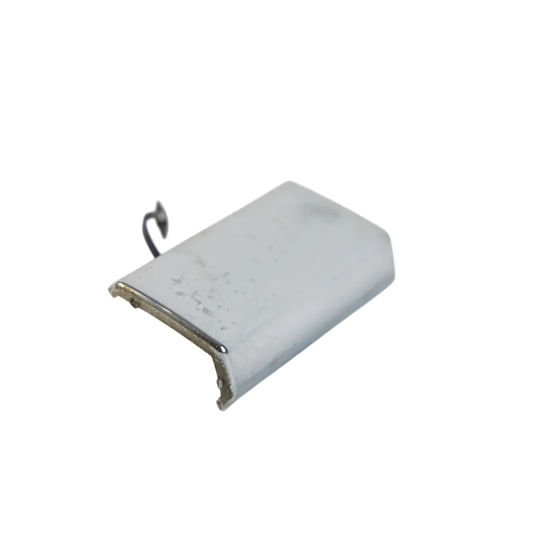 Cache Crochet Remorquage Arrière pour Mercedes W166 AMG à propos du numéro de pièce A1668851423 Mercedes W166 AMG Cache Crochet Remorquage Arrière - SKU A1668851423 - Numéro de pièce A1668851423