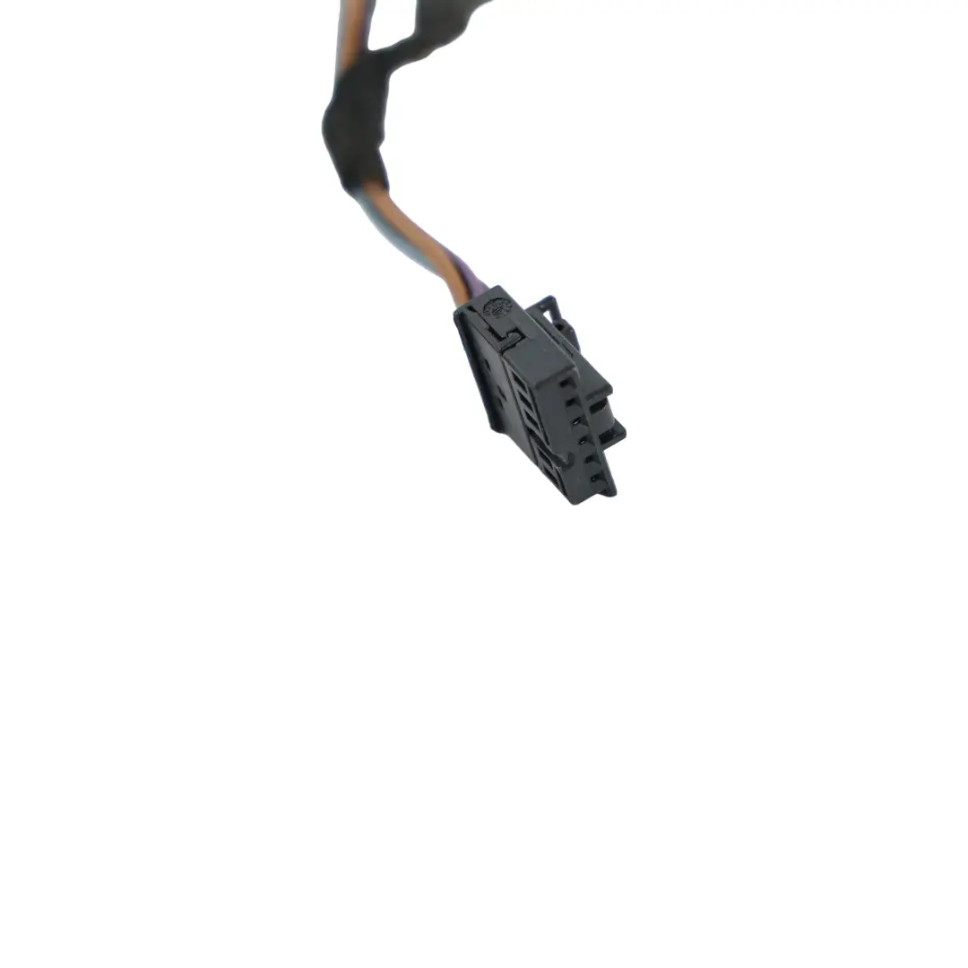 Mercedes ML W166 Connecteur Câble Feu Arrière Coffre Droit - SKU A1669063201-2 - Numéro de pièce A1669063201