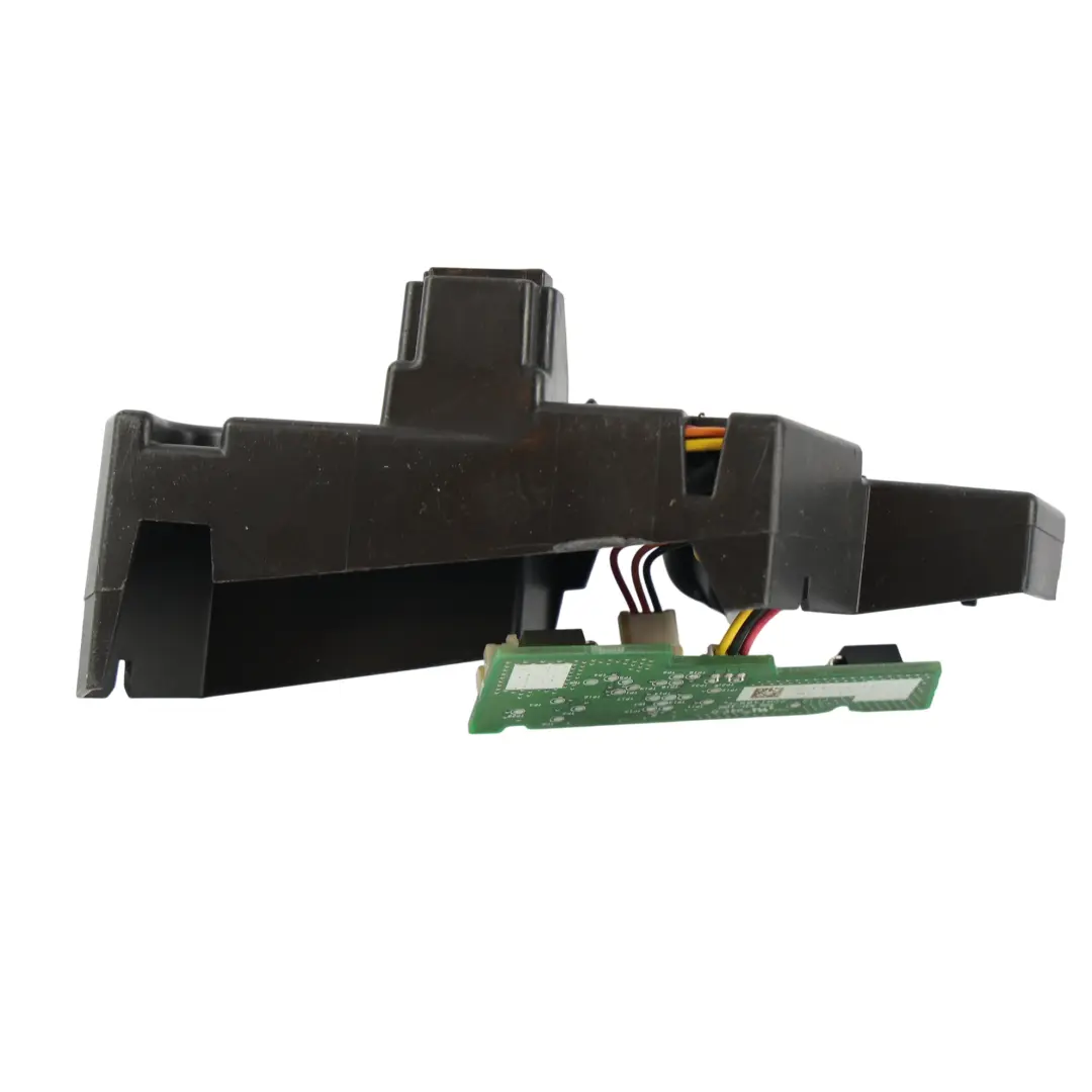 Feu Arrière Ampoule Support Douille Gauche pour Mercedes ML W166 à propos du numéro de pièce A1669068601 Mercedes ML W166 Feu Arrière Ampoule Support Douille Gauche - SKU A1669068601-1 - Numéro de pièce A1669068601