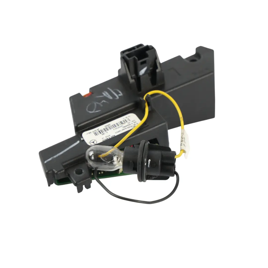 Portalampada Fanale Posteriore Sinistro per Mercedes ML W166 con numero di parte A1669068601 Mercedes ML W166 Portalampada Fanale Posteriore Sinistro - SKU A1669068601-1 - Numero di parte A1669068601