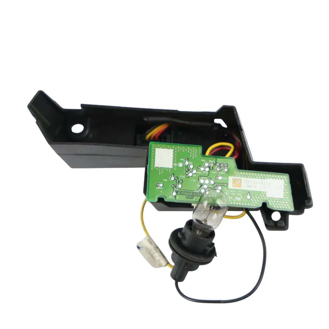 Gniazdo Żarówki Lampy Tylnej Lewe do Mercedes ML W166 o numerze A1669068601 Mercedes ML W166 Gniazdo Żarówki Lampy Tylnej Lewe - SKU A1669068601-1 - Numer Części A1669068601