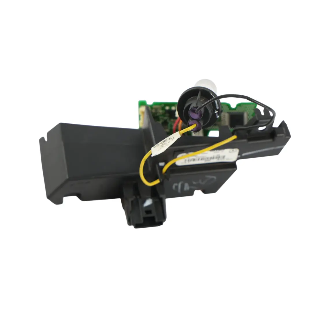 Portalámparas Luz Trasera Izquierda para Mercedes ML W166 con número de pieza A1669068601 Mercedes ML W166 Portalámparas Luz Trasera Izquierda - SKU A1669068601-1 - Número de pieza A1669068601