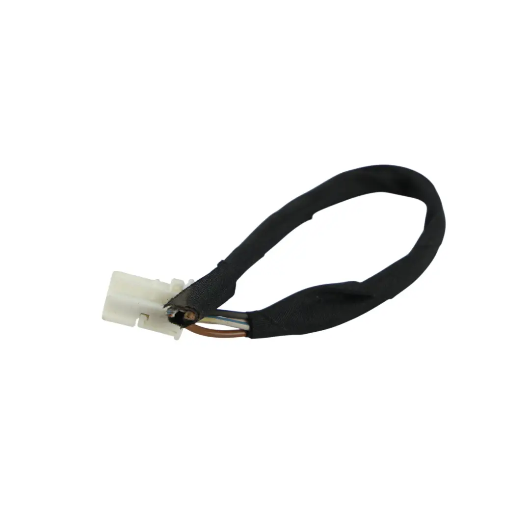 Mercedes ML W166 Connecteur Fil Feu Arrière Hayon Droit - SKU A1669068801-2 - Numéro de pièce A1669068801