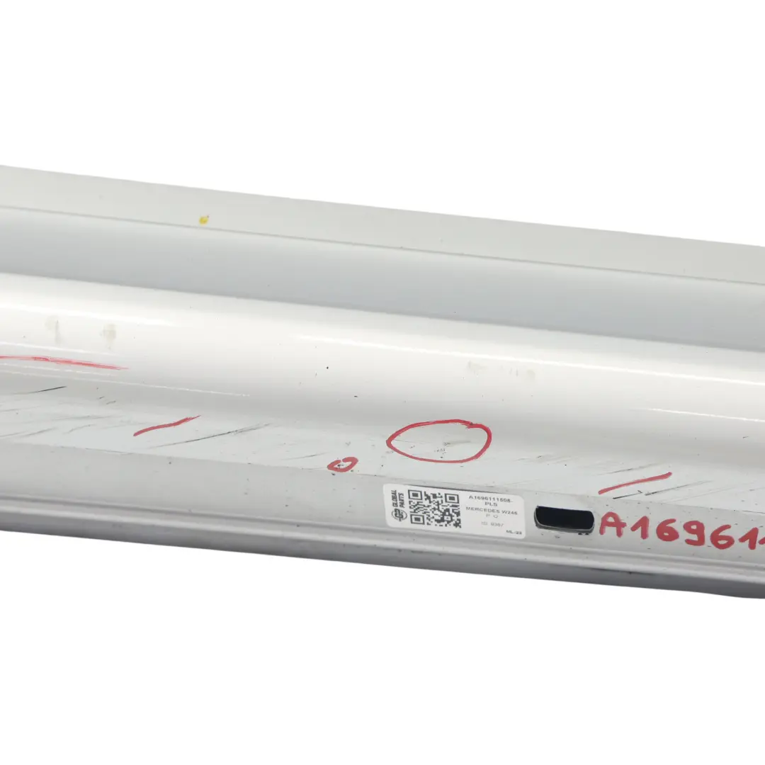 Faldón Lateral Umbral Puerta Izquierda Plata Polar Metalizado 761 para Mercedes W245 con número de pieza A1696111508 Mercedes W245 Faldón Lateral Umbral Puerta Izquierda Plata Polar Metalizado 761 - SKU A1696111508-PLS - Número de pieza A1696111508