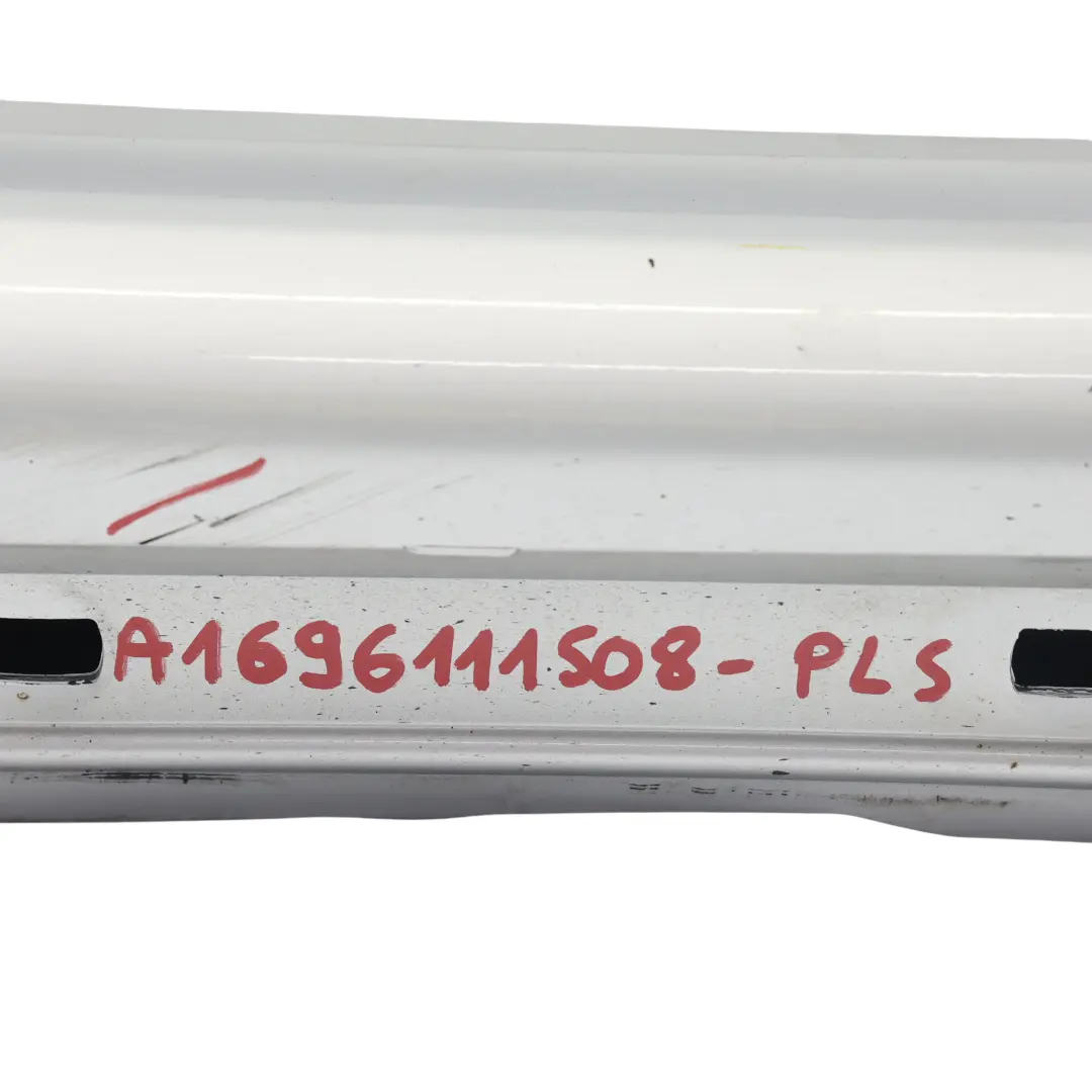 Jupe Seuil Porte Latérale Gauche Argent Polaire Métallisé 761 pour Mercedes W245 à propos du numéro de pièce A1696111508 Mercedes W245 Jupe Seuil Porte Latérale Gauche Argent Polaire Métallisé 761 - SKU A1696111508-PLS - Numéro de pièce A1696111508