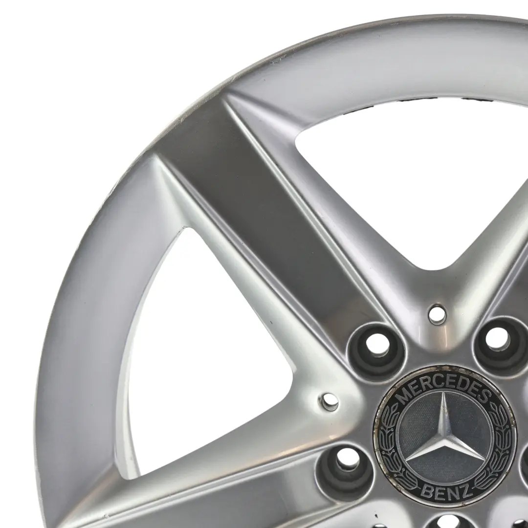 Felga Aluminiowa Srebrna 16" 7J ET:34 do Mercedes SLK R171 o numerze A1714013302 Mercedes SLK R171 Felga Aluminiowa Srebrna 16" 7J ET:34 - SKU A1714013302-1 - Numer Części A1714013302