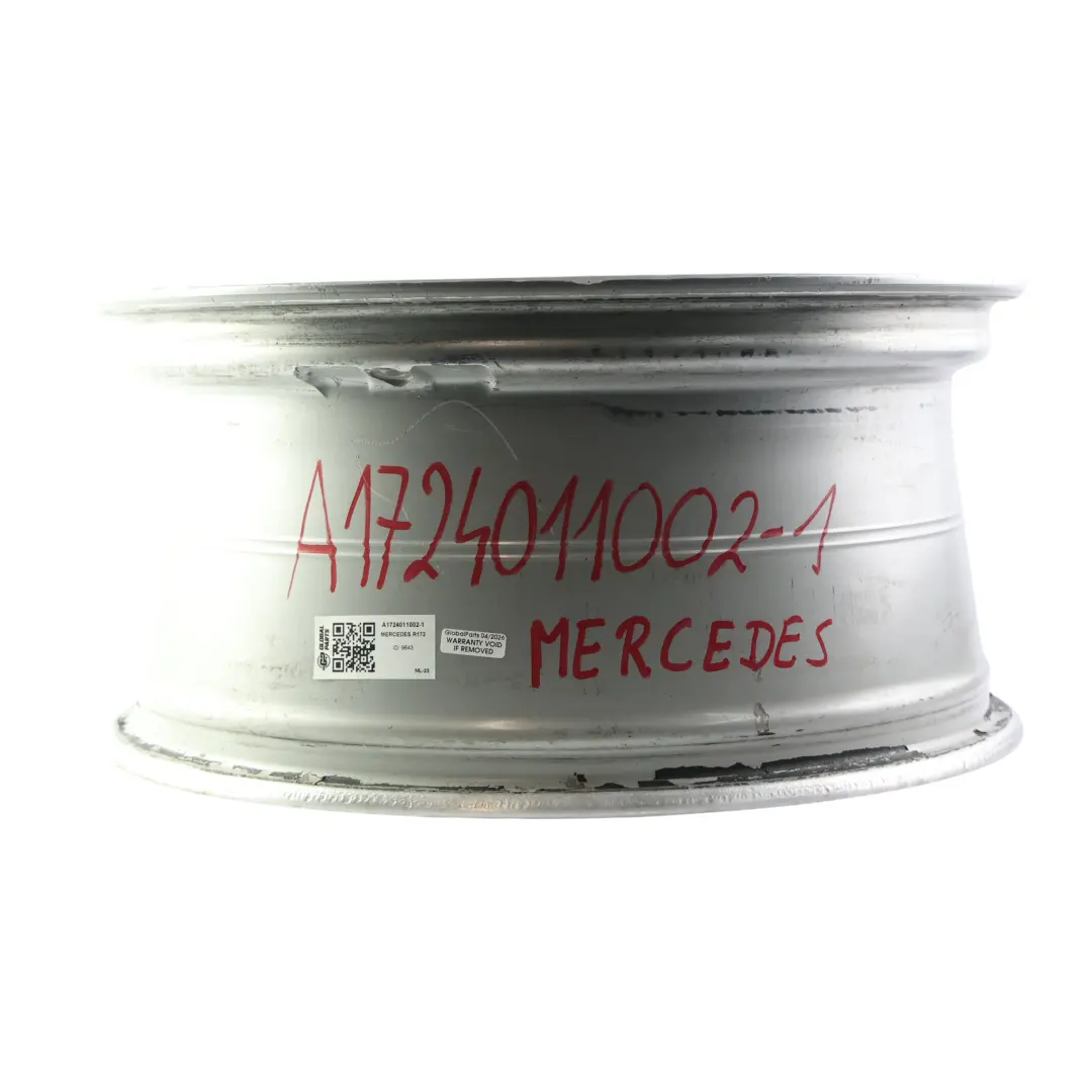 Jante Alliage Argent 18" Arrière 8.5J ET:36 pour Mercedes SLK R172 à propos du numéro de pièce A1724011002 Mercedes SLK R172 Jante Alliage Argent 18" Arrière 8.5J ET:36 - SKU A1724011002-1 - Numéro de pièce A1724011002