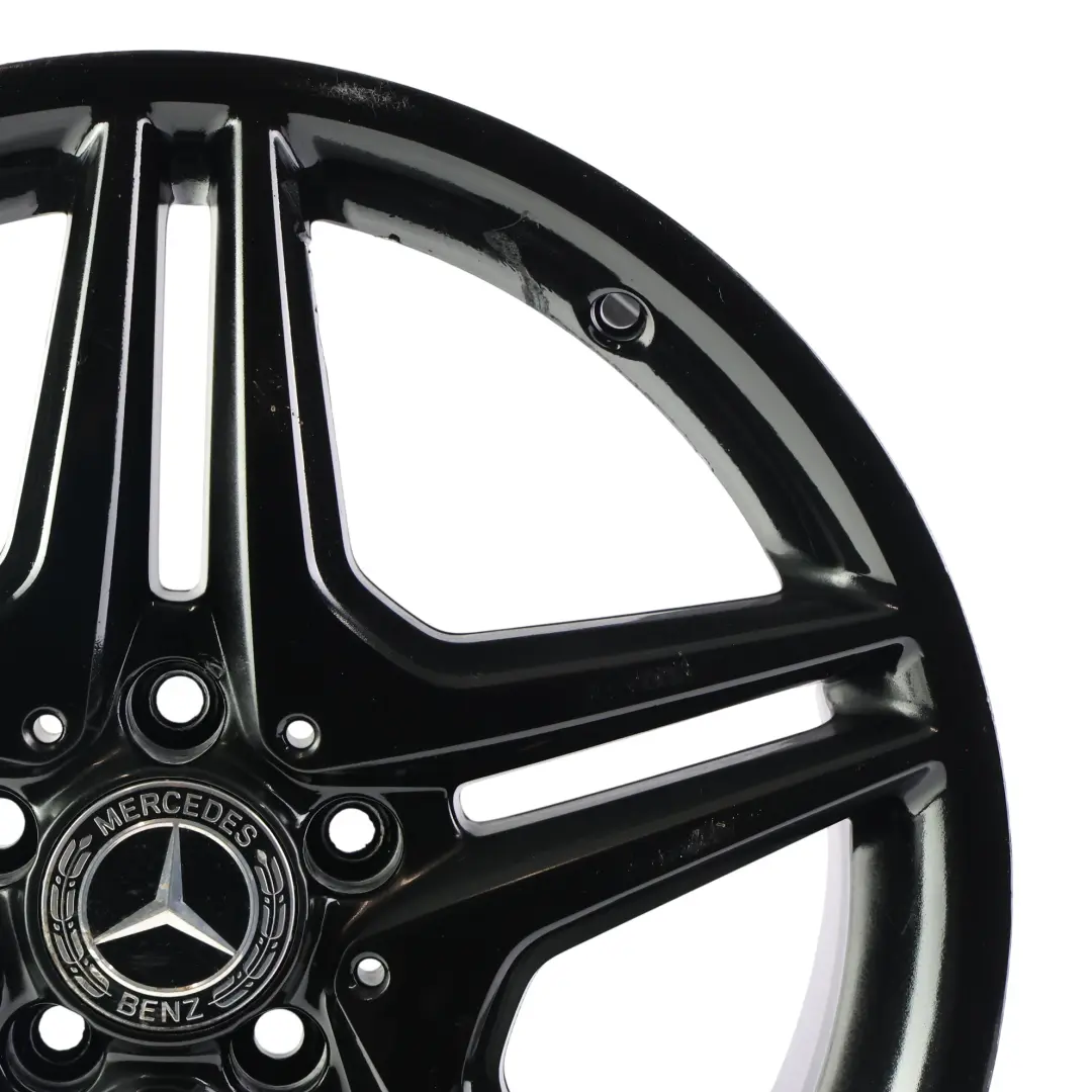 Llanta aleación Mercedes W176 AMG 18" 5 radios dobles ET:52 7.5J para con número de pieza A1764010302 Llanta aleación Mercedes W176 AMG 18" 5 radios dobles ET:52 7.5J - SKU A1764010302-7 - Número de pieza A1764010302
