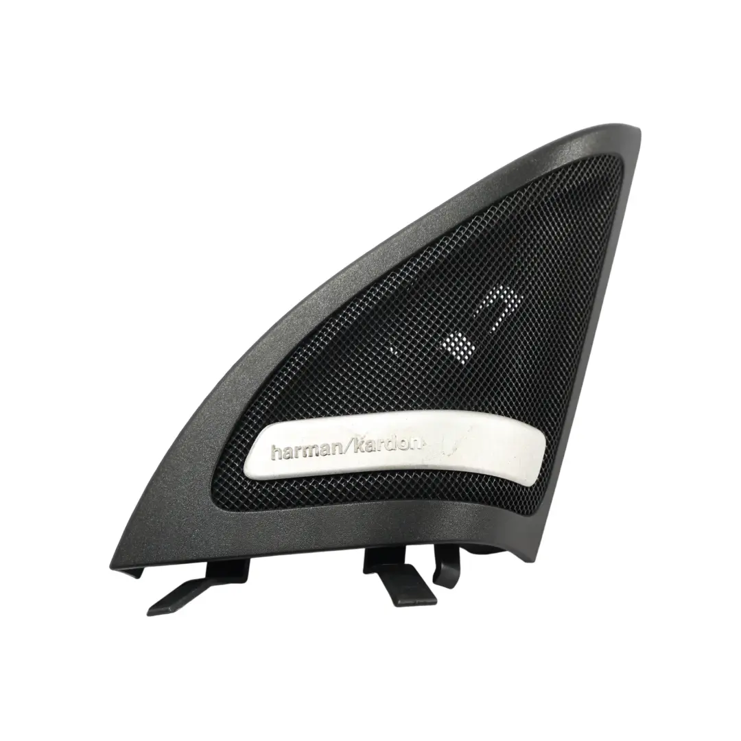 Mercedes W176 Grille Haut-Parleur Gauche Triangle Intérieur - SKU A1767200211-3 - Numéro de pièce A1767200211