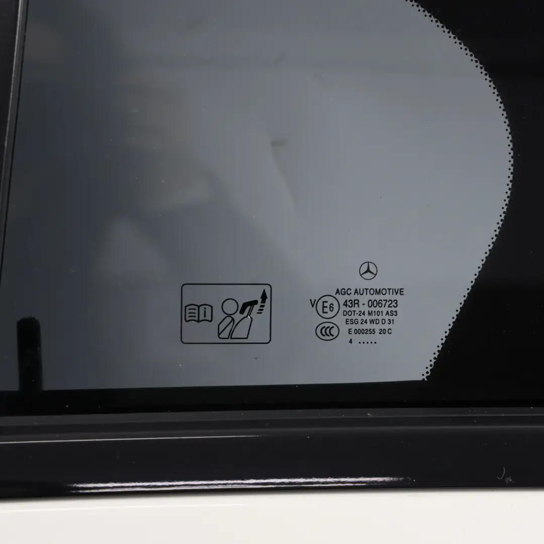 Arrière Gauche Blanc Calcite pour Mercedes W176 Porte à propos du numéro de pièce A1767300105 Mercedes W176 Porte Arrière Gauche Blanc Calcite - SKU A1767300105-CW1 - Numéro de pièce A1767300105