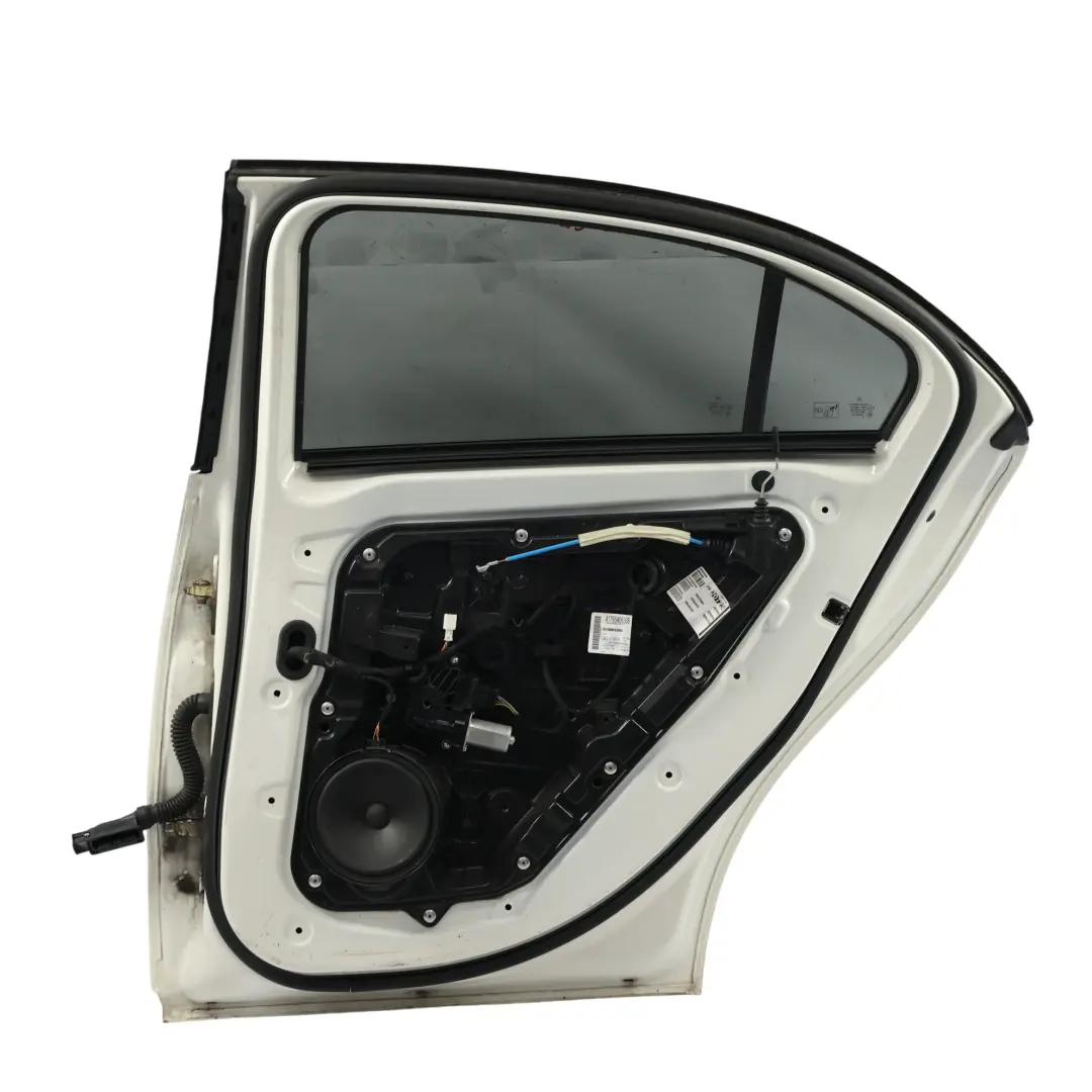 Puerta Trasera Derecha Blanco Calcita - 650 para Mercedes W176 con número de pieza A1767300205 Mercedes W176 Puerta Trasera Derecha Blanco Calcita - 650 - SKU A1767300205-CW - Número de pieza A1767300205