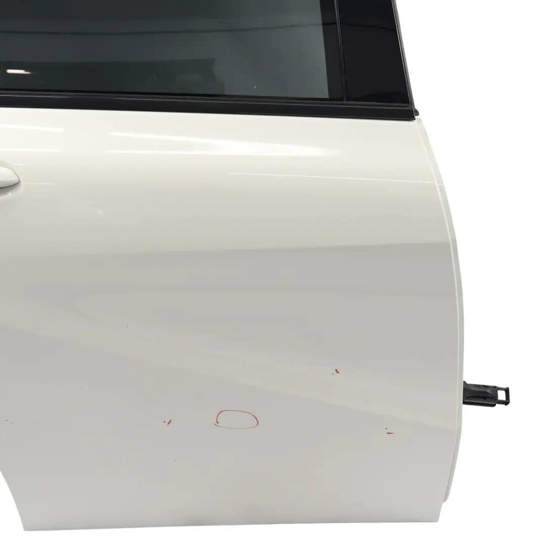 Puerta Trasera Derecha Blanco Calcita - 650 para Mercedes W176 con número de pieza A1767300205 Mercedes W176 Puerta Trasera Derecha Blanco Calcita - 650 - SKU A1767300205-CW - Número de pieza A1767300205