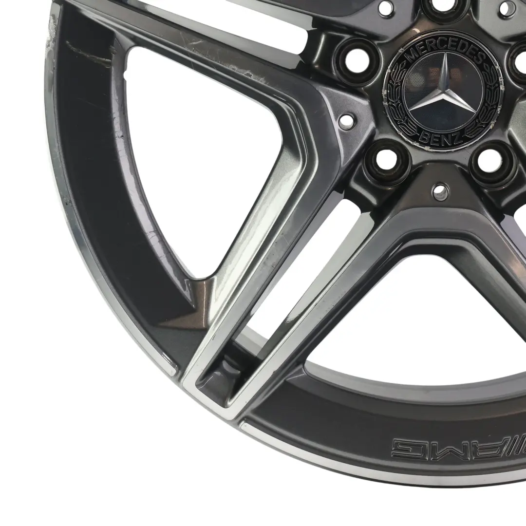 Cerchio lega 5 doppie razze 18" 7,5J ET:49 per Mercedes W177 V177 AMG con numero di parte A1774011500 Mercedes W177 V177 AMG Cerchio lega 5 doppie razze 18" 7,5J ET:49 - SKU A1774011500-4 - Numero di parte A1774011500