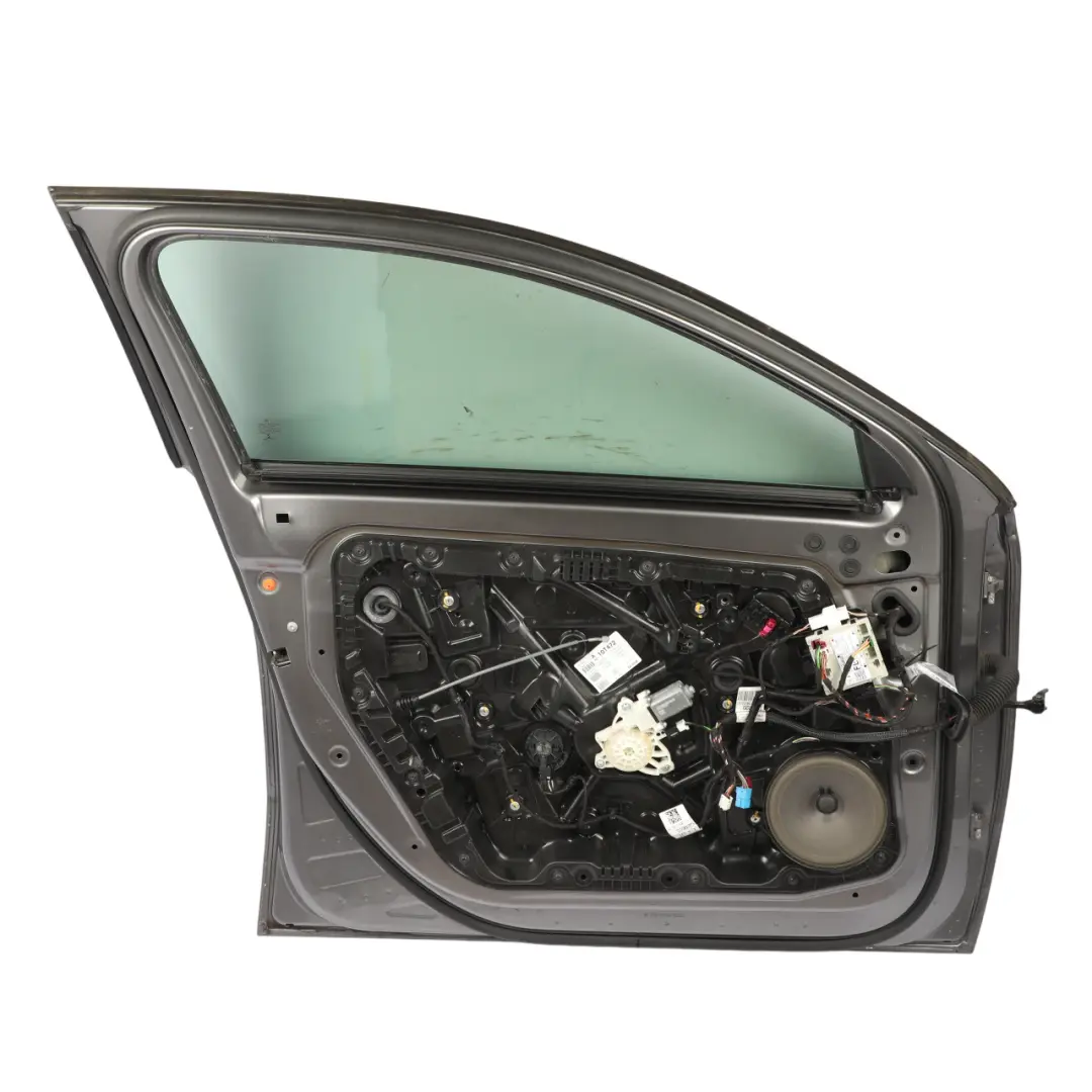 Porta anteriore sinistra Mountain Grey Metallic - 787 per Mercedes W177 con numero di parte A1777200700 Mercedes W177 Porta anteriore sinistra Mountain Grey Metallic - 787 - SKU A1777200700-MG1 - Numero di parte A1777200700