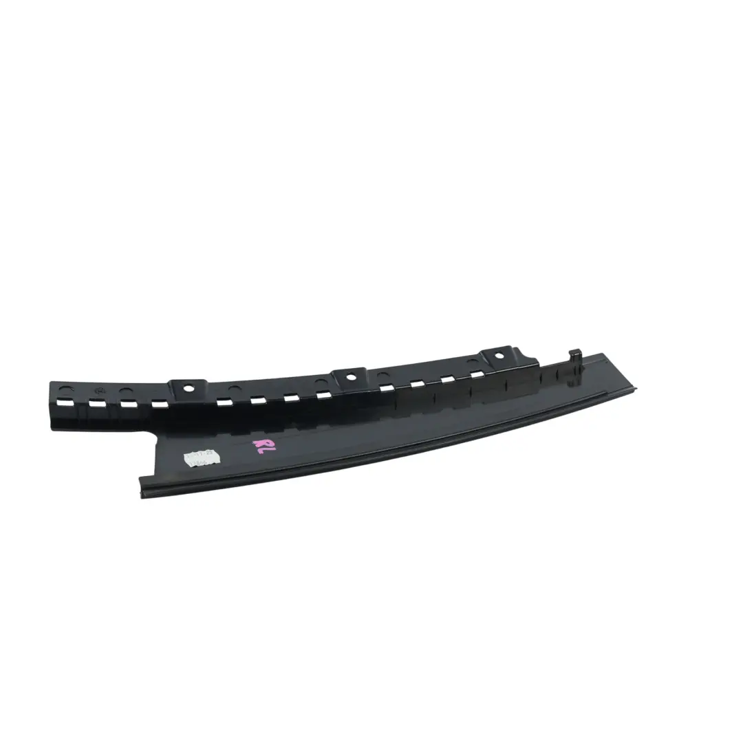 Pannello Porta Posteriore Sinistro per Mercedes W177 con numero di parte A1777329100 Mercedes W177 Pannello Porta Posteriore Sinistro - SKU A1777329100 - Numero di parte A1777329100
