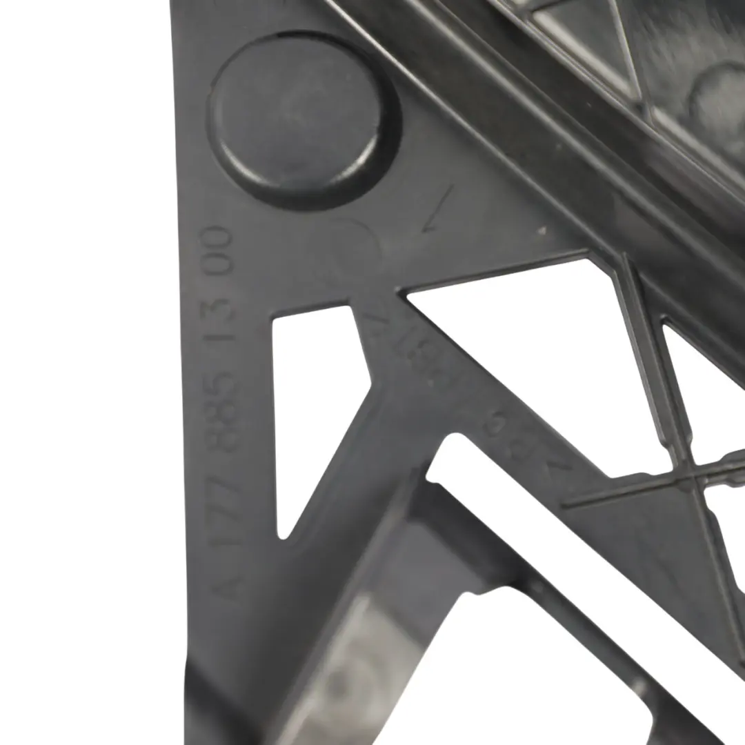 Cadre Protection Support Central Pare-Chocs Avant pour Mercedes W177 à propos du numéro de pièce A1778851300 Mercedes W177 Cadre Protection Support Central Pare-Chocs Avant - SKU A1778851300 - Numéro de pièce A1778851300