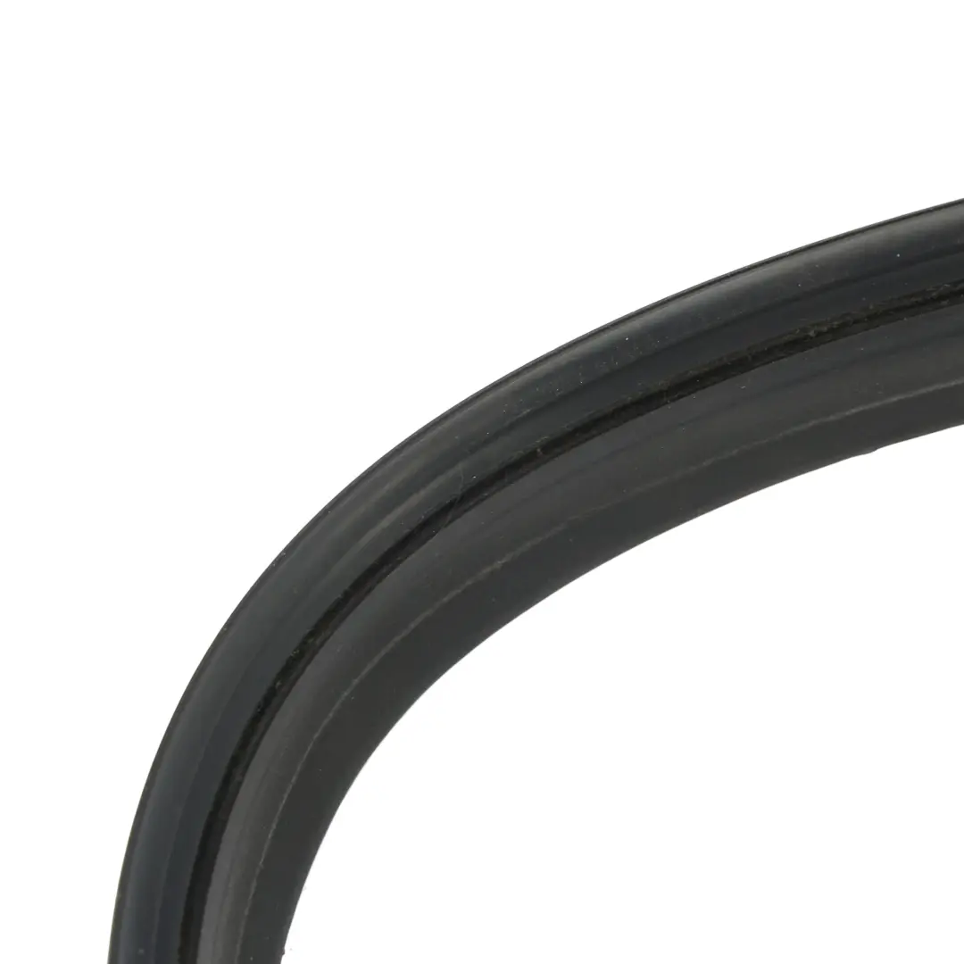 Motorhaube Vorne Gummi Dichtung für Mercedes C118 W177 W247 mit Teilenummer A1778870600 Mercedes C118 W177 W247 Motorhaube Vorne Gummi Dichtung - SKU A1778870600 - Teilenummer A1778870600