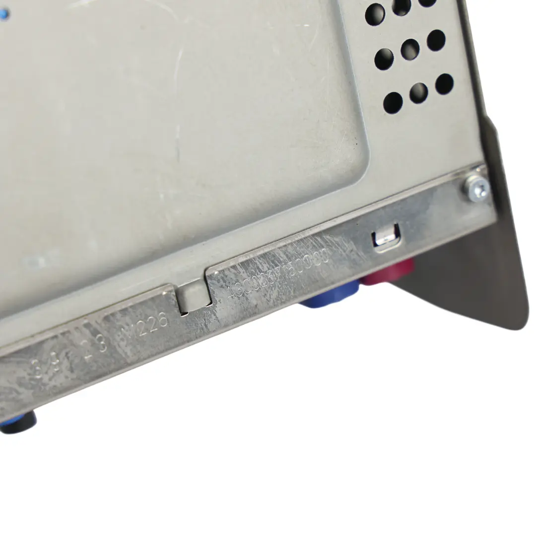 Unità Navigazione Satellitare Radio Stereo per Mercedes C118 W177 con numero di parte A1779004215 Mercedes C118 W177 Unità Navigazione Satellitare Radio Stereo - SKU A1779004215 - Numero di parte A1779004215