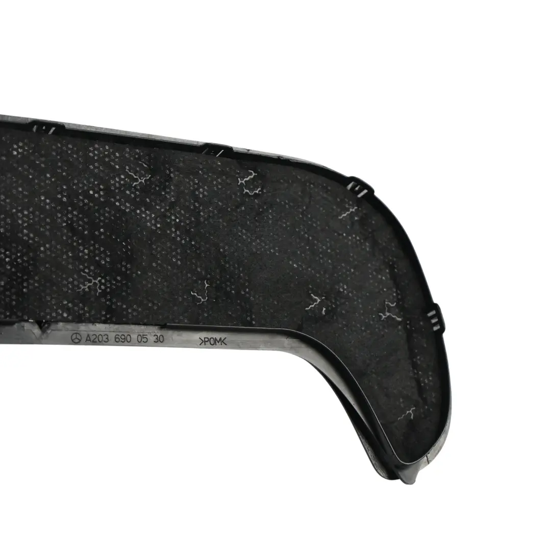 Hintere Hutablage Lautsprecher Abdeckung Gitter für Mercedes W203 mit Teilenummer A2036900530 Mercedes W203 Hintere Hutablage Lautsprecher Abdeckung Gitter - SKU A2036900530 - Teilenummer A2036900530