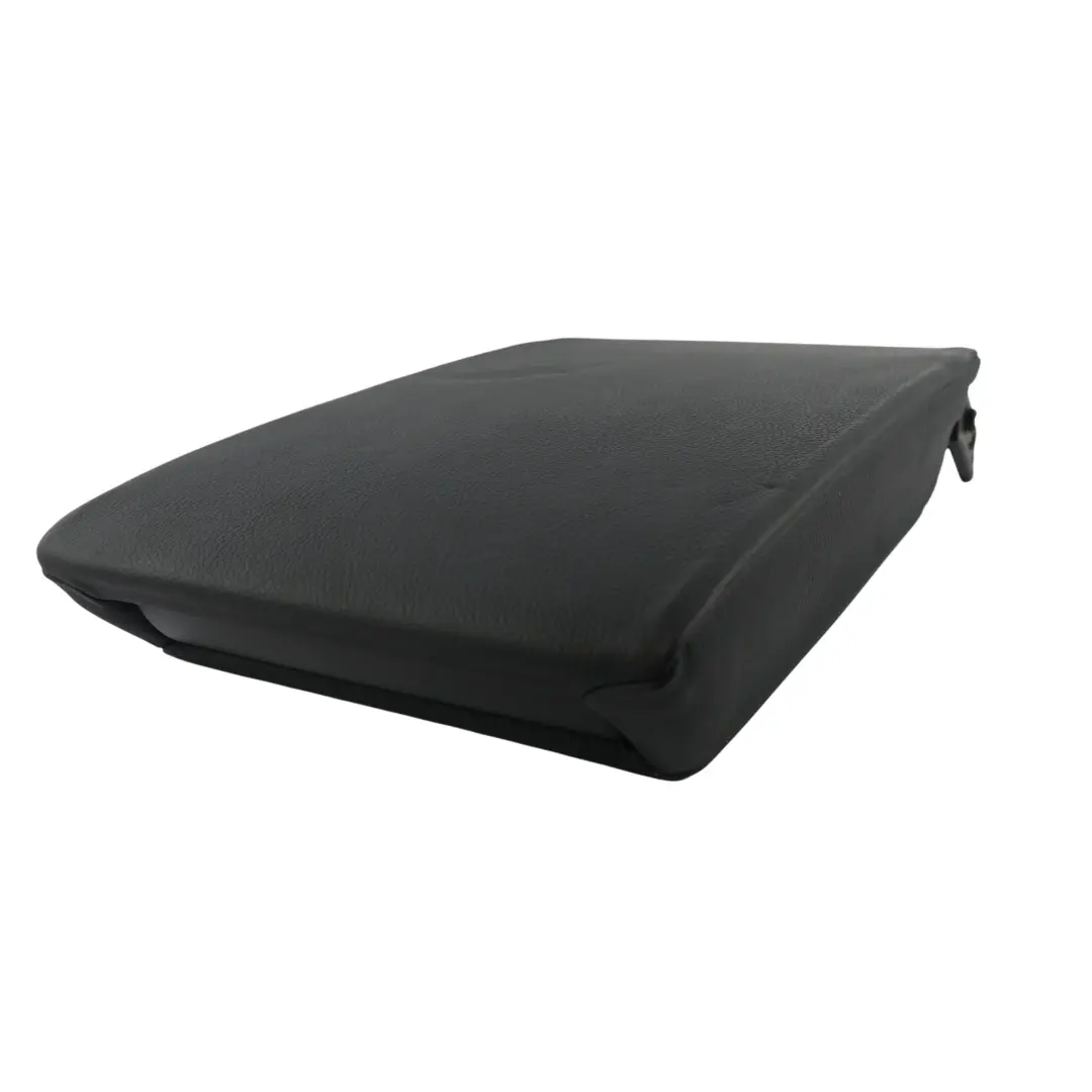 Reposabrazos Asiento Trasero Portavasos Cuero Negro para Mercedes W203 con número de pieza A2039701630 Mercedes W203 Reposabrazos Asiento Trasero Portavasos Cuero Negro - SKU A2039701630 - Número de pieza A2039701630