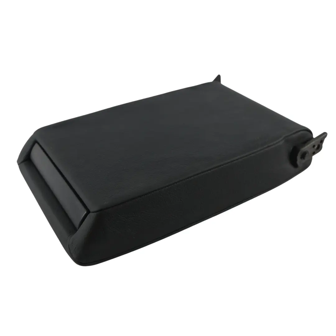 Reposabrazos Asiento Trasero Portavasos Cuero Negro para Mercedes W203 con número de pieza A2039701630 Mercedes W203 Reposabrazos Asiento Trasero Portavasos Cuero Negro - SKU A2039701630 - Número de pieza A2039701630