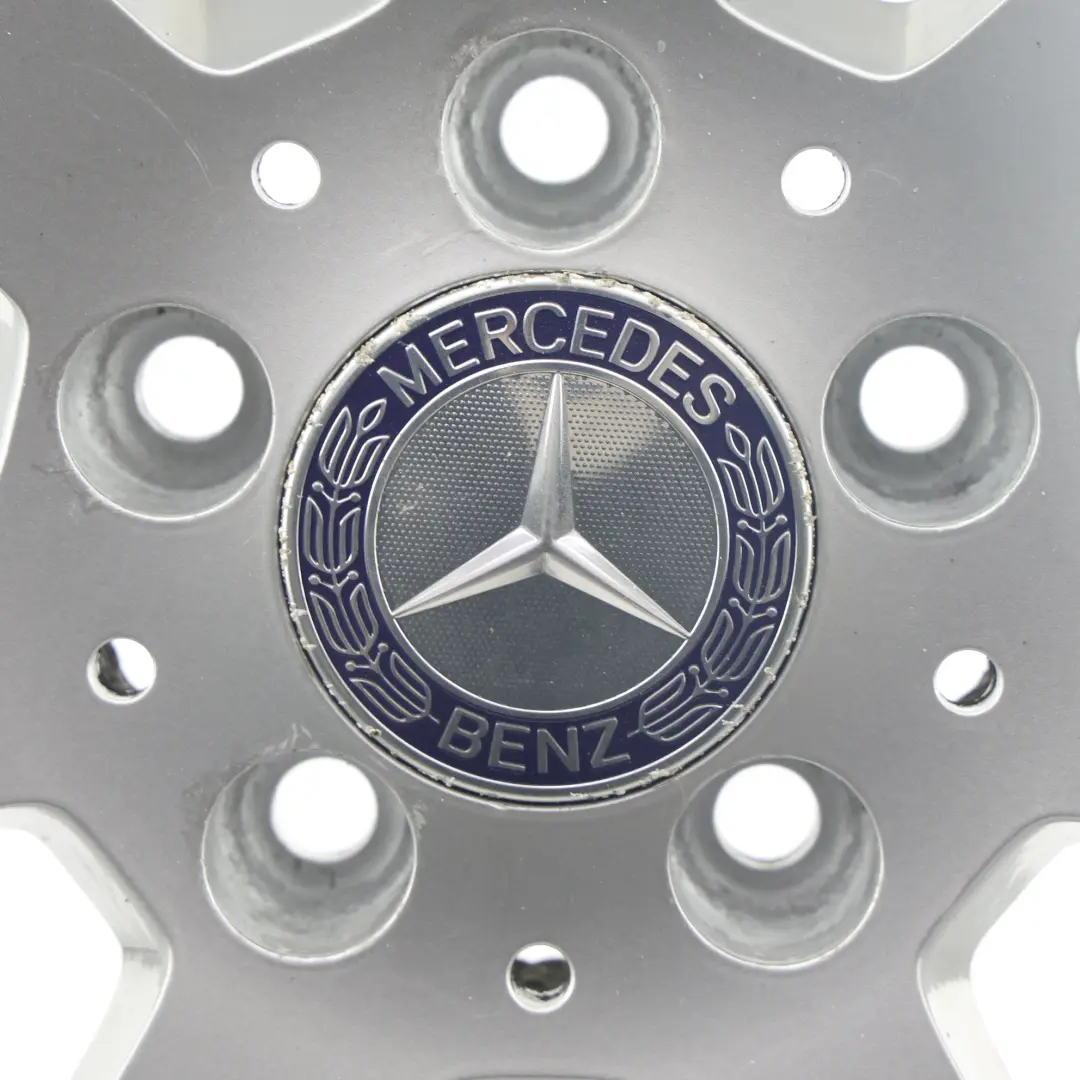 Metall Felge Silber 7-Loch Leicht 16" ET:43 7J für Mercedes W204 mit Teilenummer A2044011102 Mercedes W204 Metall Felge Silber 7-Loch Leicht 16" ET:43 7J - SKU A2044011102-1 - Teilenummer A2044011102