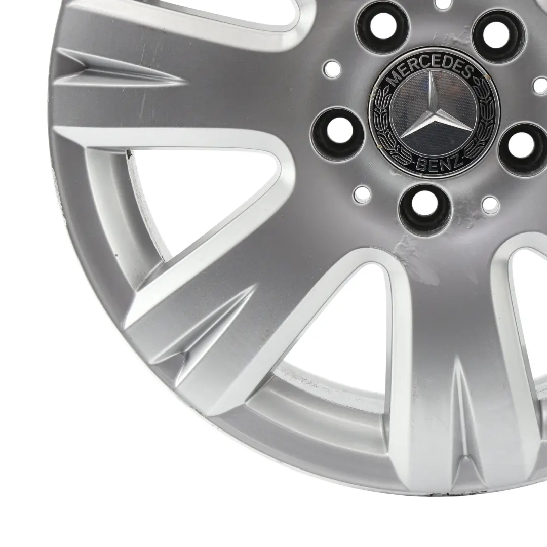  Llanta Mercedes W204 7 Agujeros Disco Aleación 16" 7J ET:43 - SKU A2044012602-1 - Número de pieza A2044012602