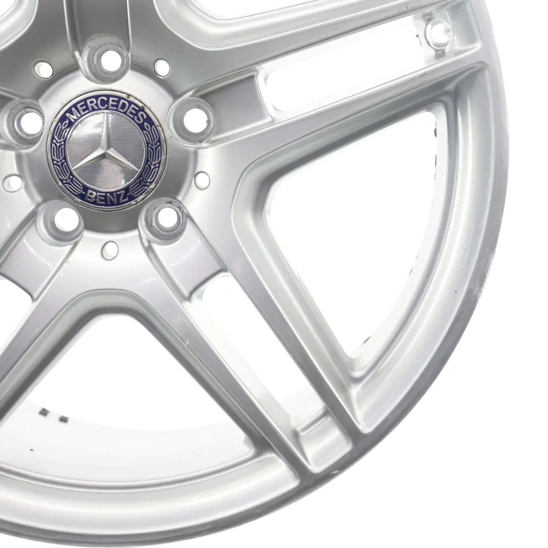 Cerchio in lega anteriore argento 18" ET:50 8J per Mercedes W204 AMG con numero di parte A2044014102 Mercedes W204 AMG Cerchio in lega anteriore argento 18" ET:50 8J - SKU A2044014102-3 - Numero di parte A2044014102