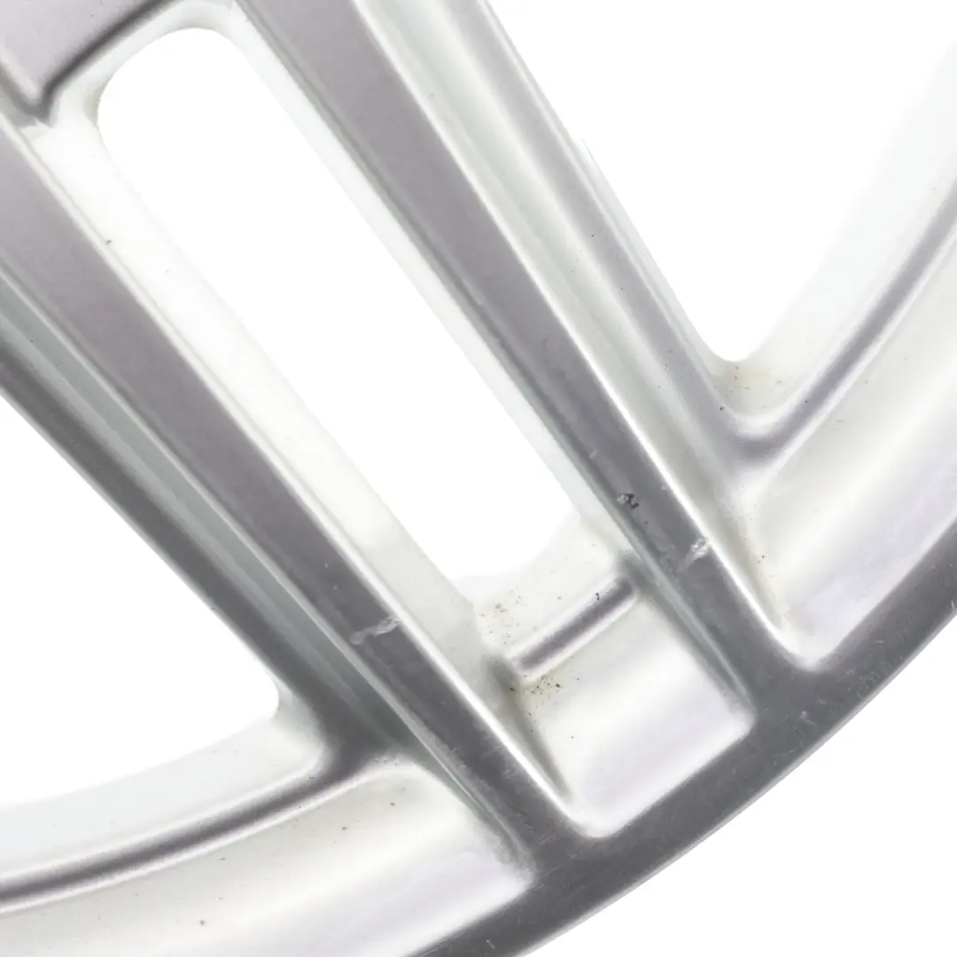 Felga Aluminiowa Srebrna Przód 18" ET:50 8J do Mercedes W204 AMG o numerze A2044014102 Mercedes W204 AMG Felga Aluminiowa Srebrna Przód 18" ET:50 8J - SKU A2044014102-4 - Numer Części A2044014102