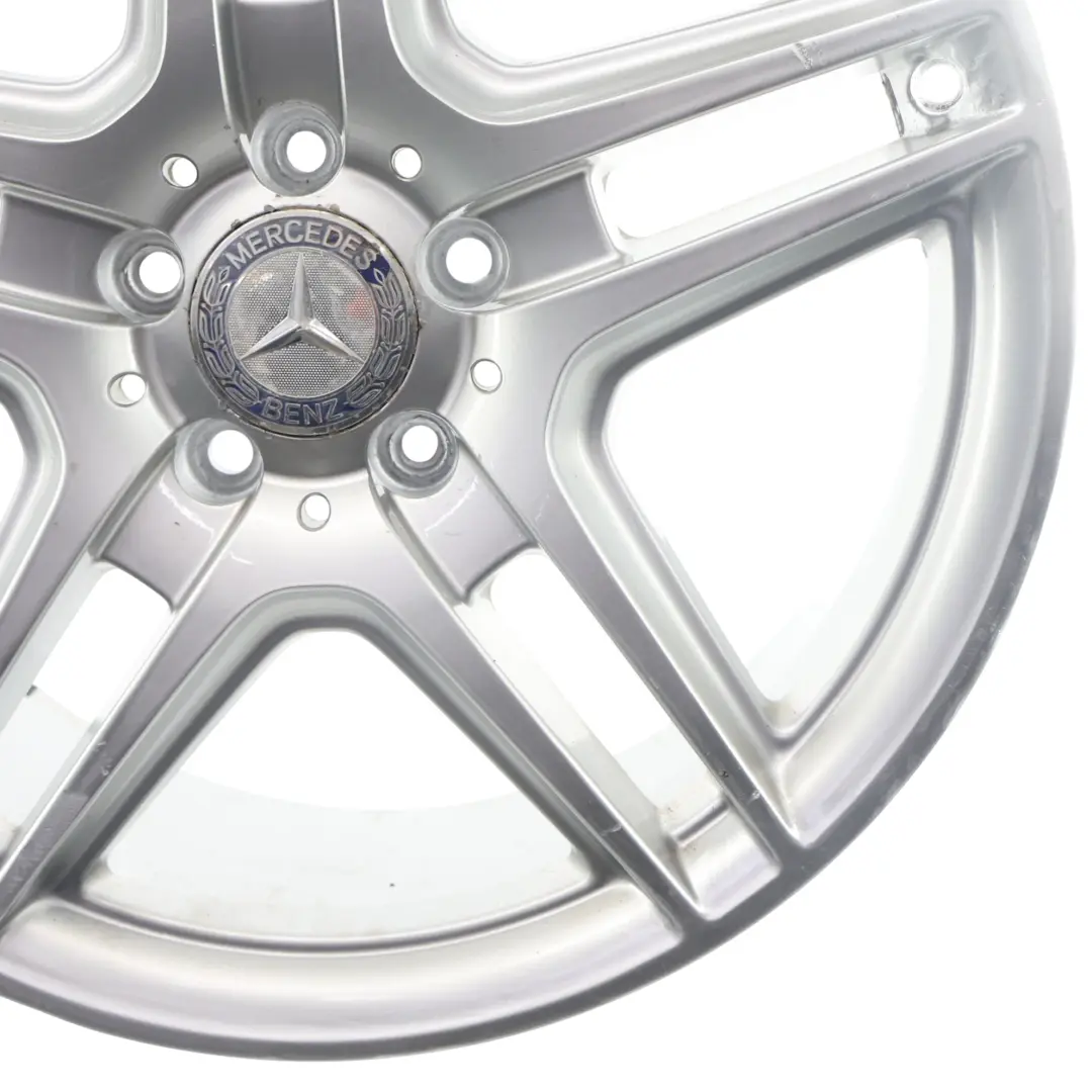 Felga Aluminiowa Srebrna Przód 18" ET:50 8J do Mercedes W204 AMG o numerze A2044014102 Mercedes W204 AMG Felga Aluminiowa Srebrna Przód 18" ET:50 8J - SKU A2044014102-4 - Numer Części A2044014102