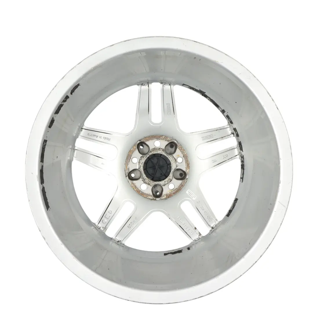 Tylna Srebrna Felga Aluminiowa 18" 8,5J ET:54 do Mercedes W204 AMG o numerze A2044014202 Mercedes W204 AMG Tylna Srebrna Felga Aluminiowa 18" 8,5J ET:54 - SKU A2044014202-1 - Numer Części A2044014202