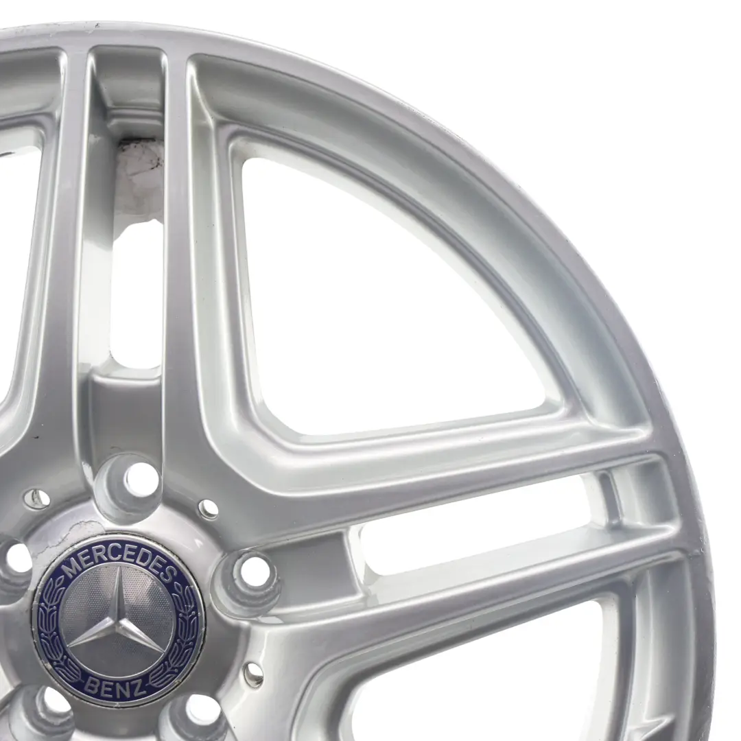 Llanta de aleación plateada trasera Mercedes W204 AMG 18" 8,5J ET:54 para con número de pieza A2044014202 Llanta de aleación plateada trasera Mercedes W204 AMG 18" 8,5J ET:54 - SKU A2044014202-1 - Número de pieza A2044014202