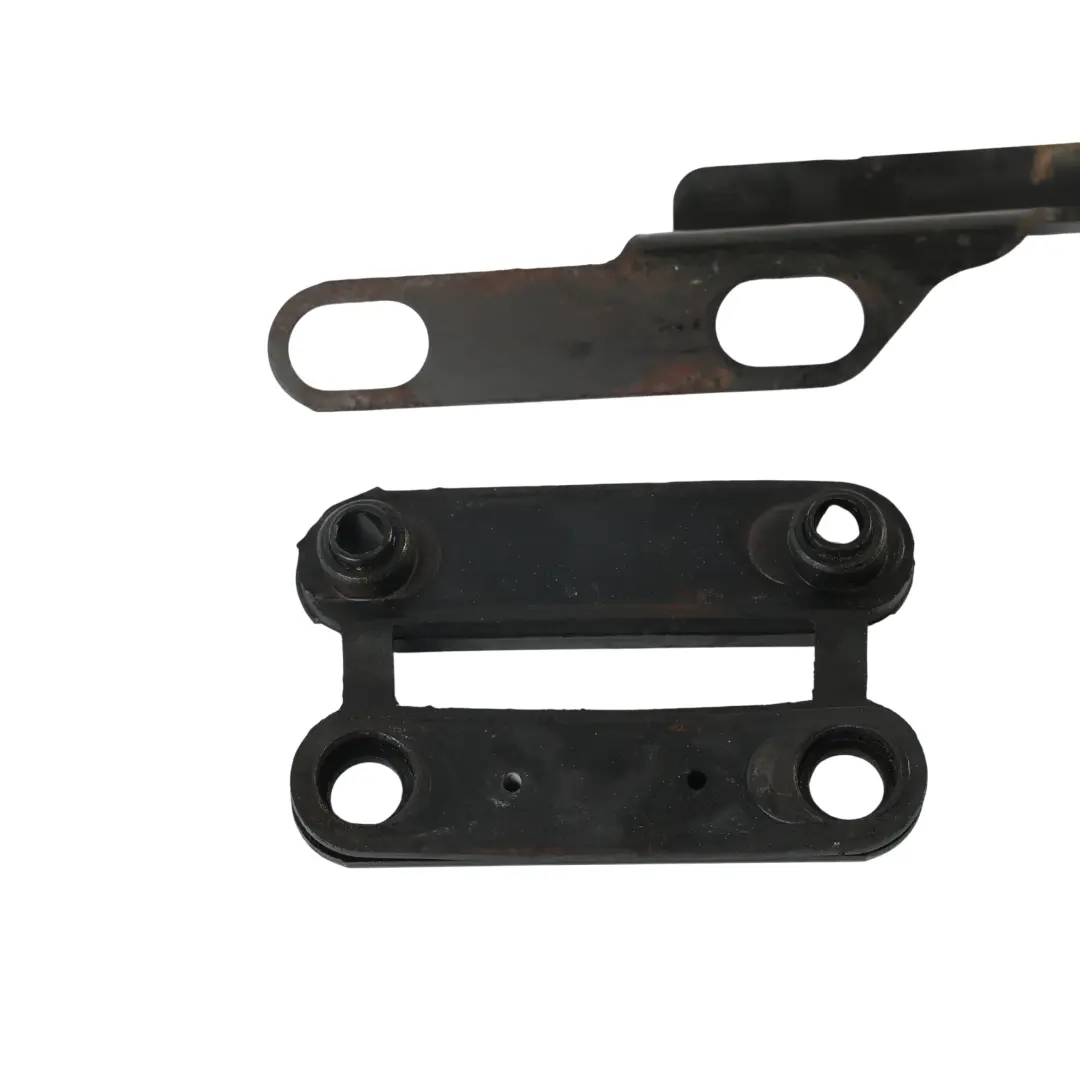 Mercedes W204 C207 Support Échappement Gauche M272 M273 Essence - SKU A2044926041 - Numéro de pièce A2044926041