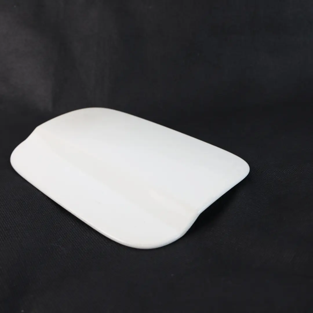 Mercedes W204 Klapka Wlewu Paliwa Calcite White 650 - SKU A2047570006-CW - Numer Części A2047570006