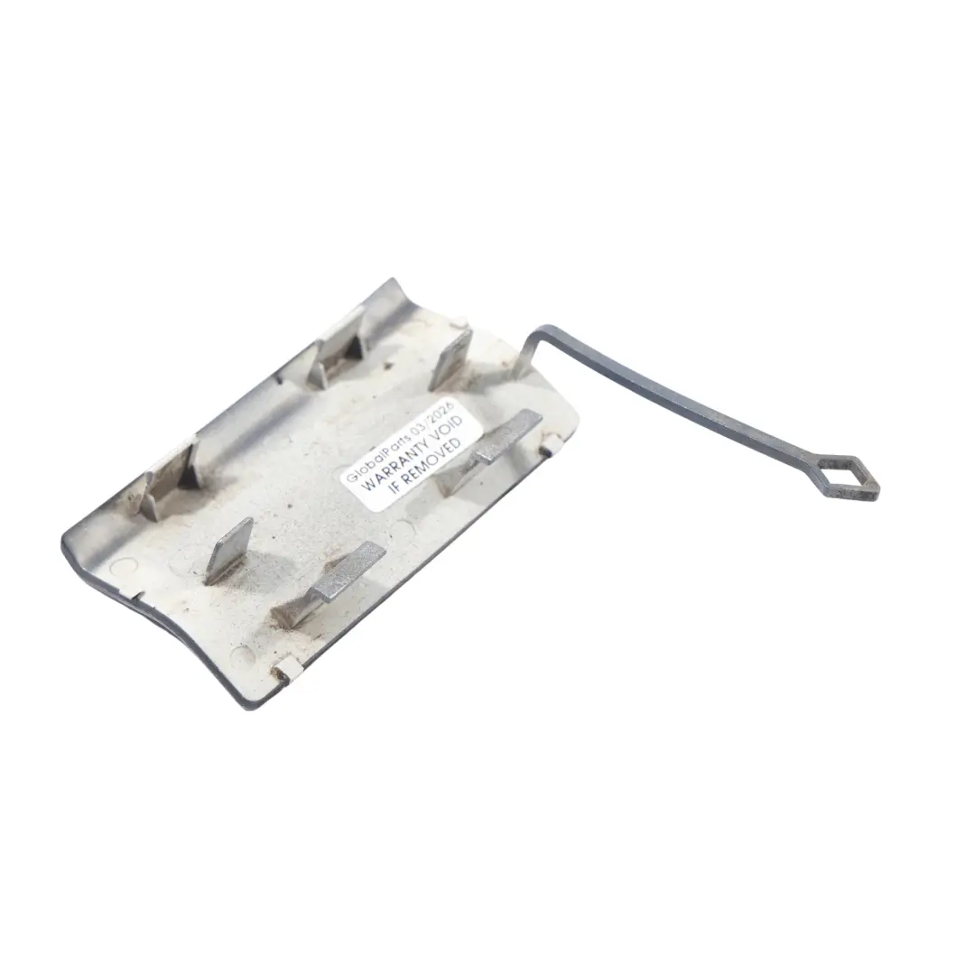 Mercedes W204 Cache Crochet Remorquage Arrière Gris Tenorite 755 - SKU A2048850226-TNG - Numéro de pièce A2048850226