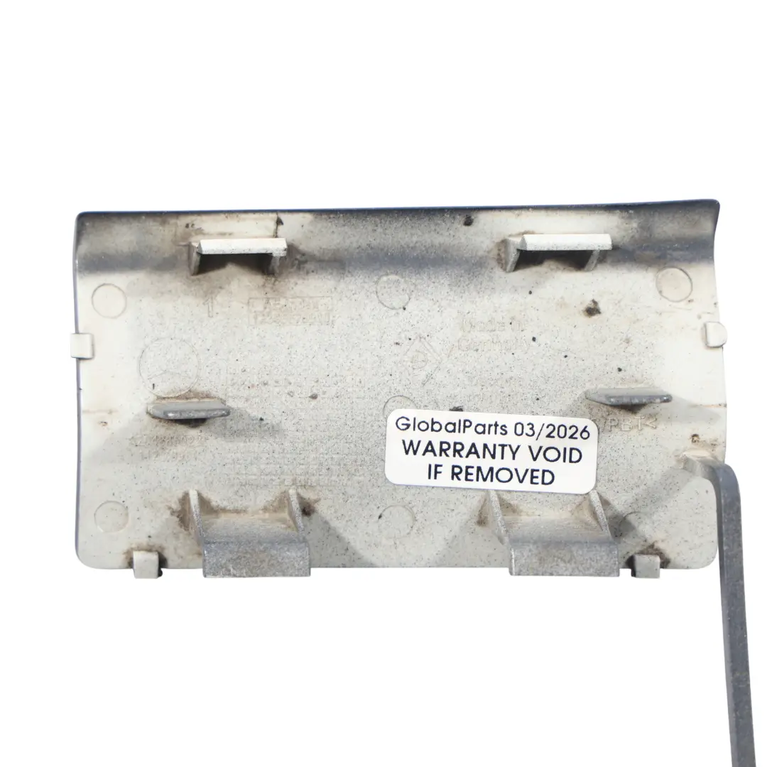 Mercedes W204 Tapa Gancho Remolque Paragolpes Trasero Gris Tenorita - SKU A2048850226-TNG - Número de pieza A2048850226