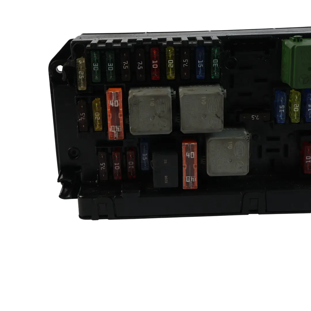 Mercedes W204 Boîtier Fusibles Relais Module Électrique SAM - SKU A2049006709 - Numéro de pièce A2049006709