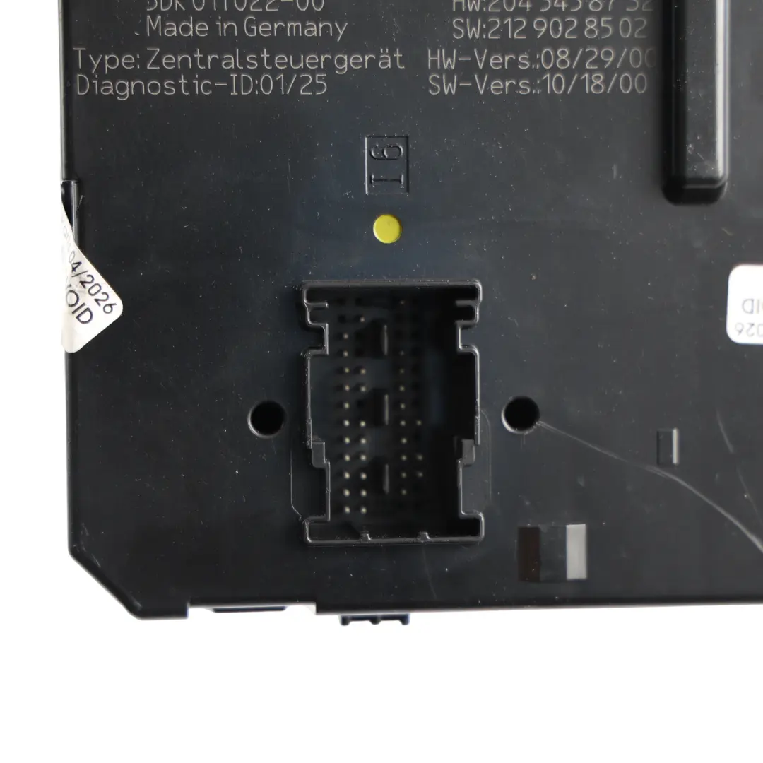 Mercedes W204 Front Fuse Relay Control Module Unit - SKU A2049060405-1 - Part number A2049060405