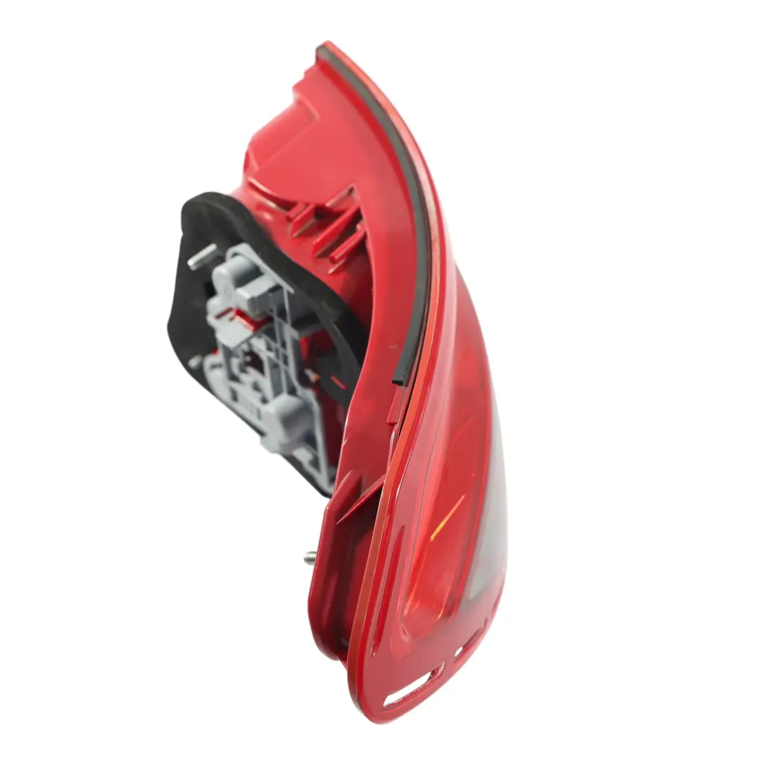 Mercedes W204 Luz Trasera Izquierda - SKU A2049068502 - Número de pieza A2049068502