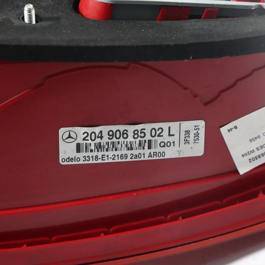 Mercedes W204 Feu Arrière Gauche - SKU A2049068502 - Numéro de pièce A2049068502