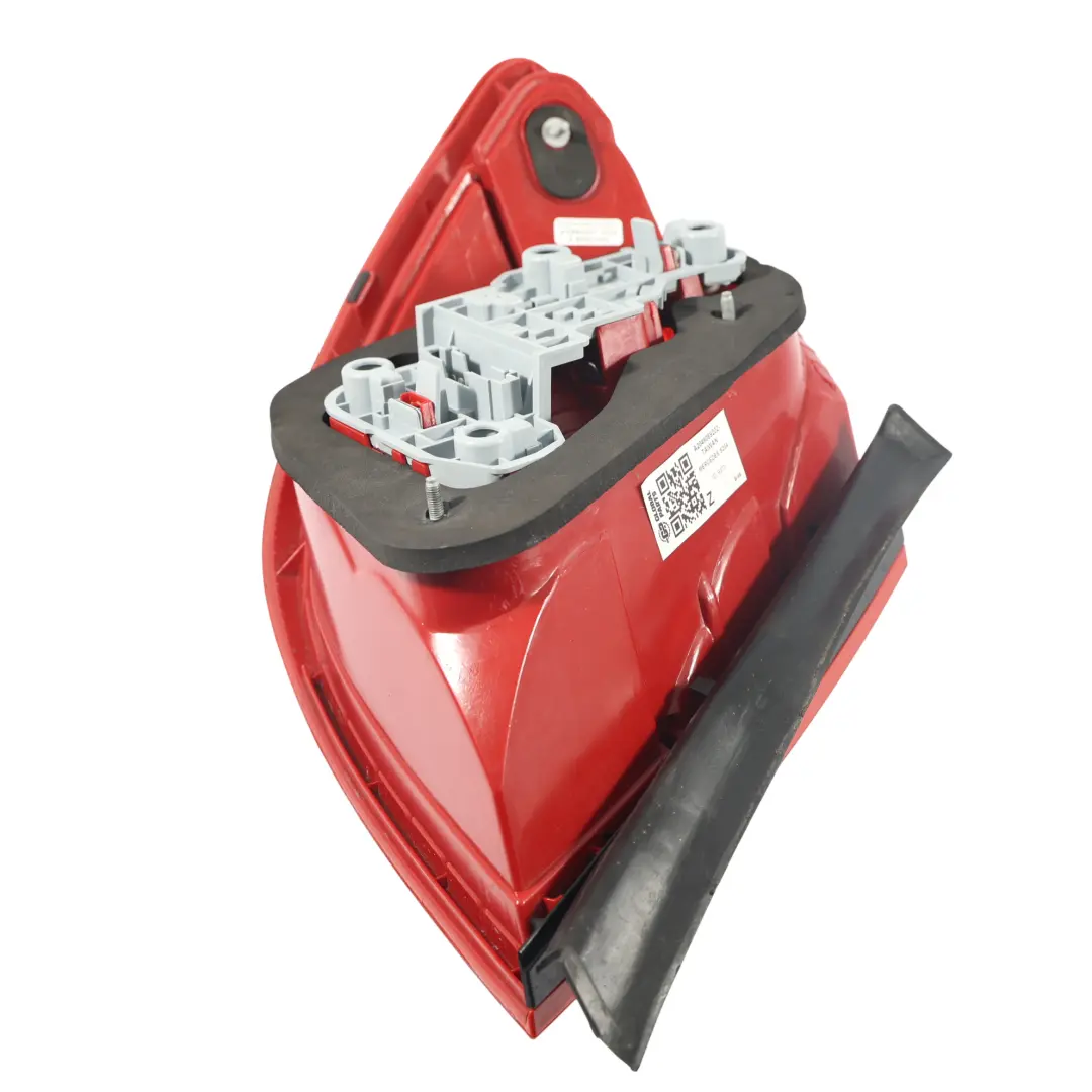 Fanale Posteriore Destro Pannello Laterale per Mercedes S204 Estate con numero di parte A2049069202 Mercedes S204 Estate Fanale Posteriore Destro Pannello Laterale - SKU A2049069202-TAIWAN - Numero di parte A2049069202