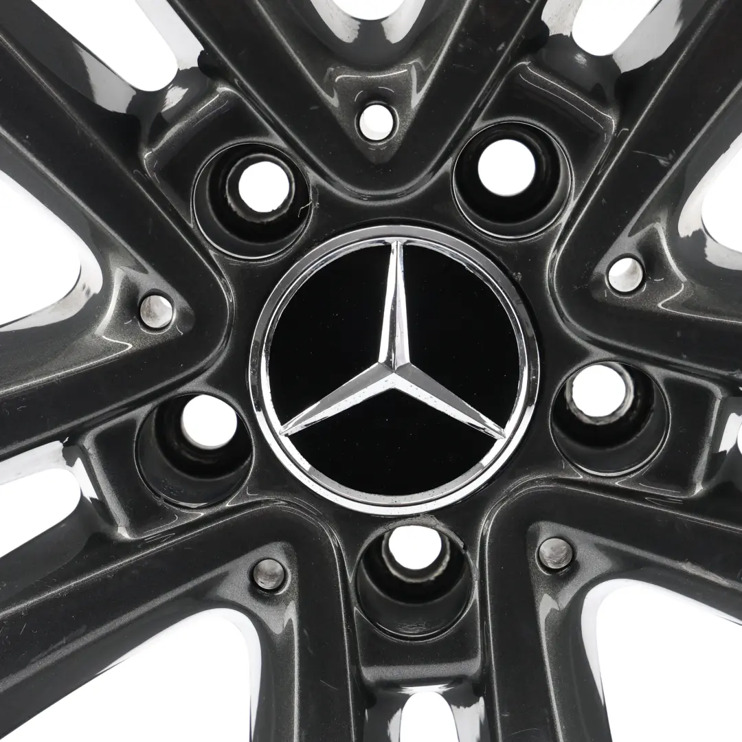 Jante Alliage 5 Double Rayons 17" 7J ET:48,5 pour Mercedes W205 à propos du numéro de pièce A2054010200 Mercedes W205 Jante Alliage 5 Double Rayons 17" 7J ET:48,5 - SKU A2054010200-6 - Numéro de pièce A2054010200