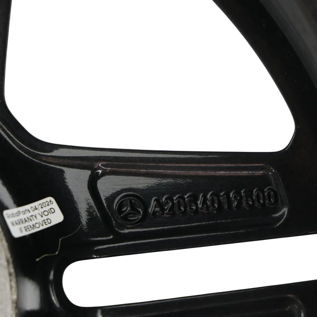 Alu Felge AMG 18" ET:44 7.5J 5 Doppelte Speiche für Mercedes W205 mit Teilenummer A2054019500 Mercedes W205 Alu Felge AMG 18" ET:44 7.5J 5 Doppelte Speiche - SKU A2054019500-4 - Teilenummer A2054019500