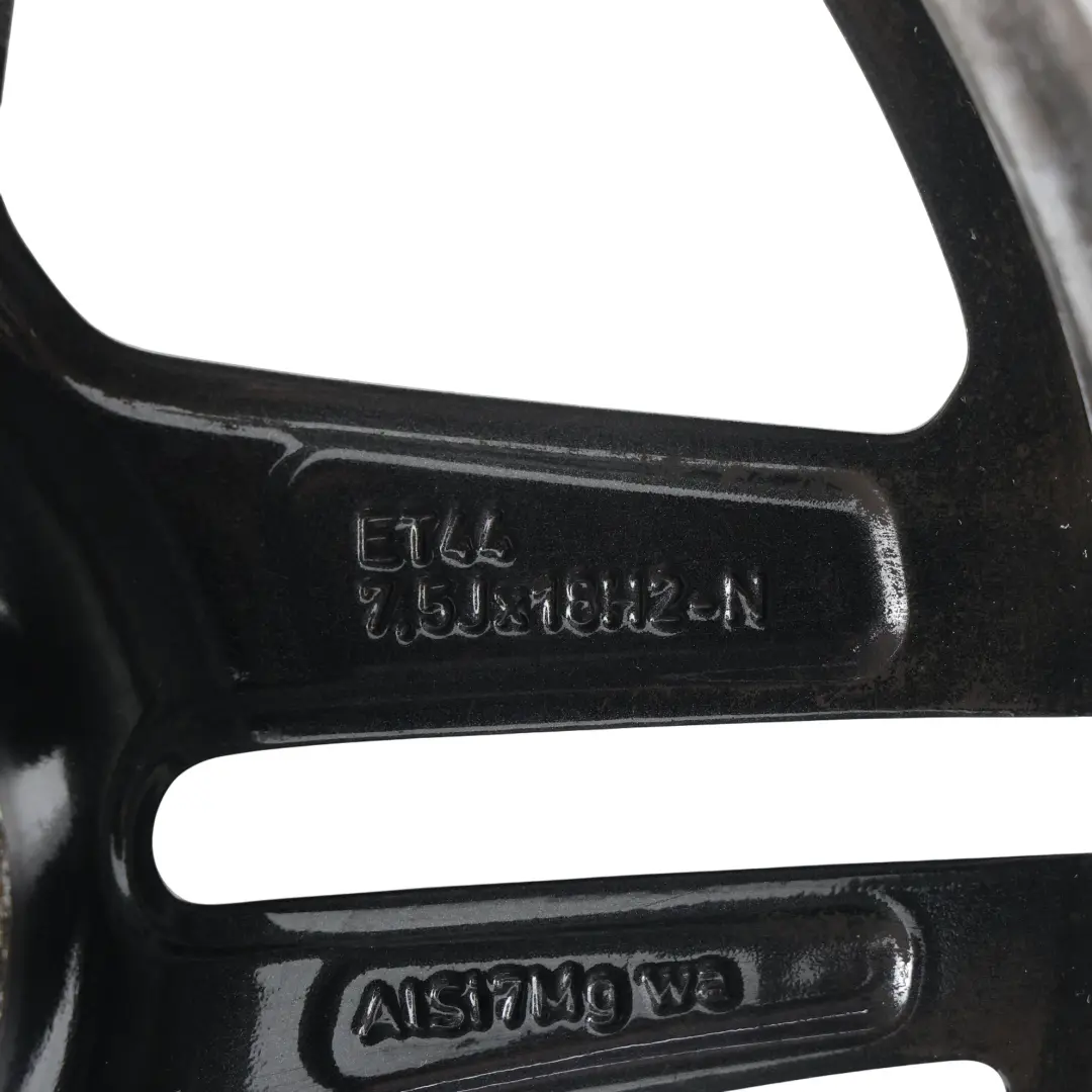 Llanta Aleación AMG 18" ET:44 7.5J 5 Doble Radio para Mercedes W205 con número de pieza A2054019500 Mercedes W205 Llanta Aleación AMG 18" ET:44 7.5J 5 Doble Radio - SKU A2054019500-4 - Número de pieza A2054019500